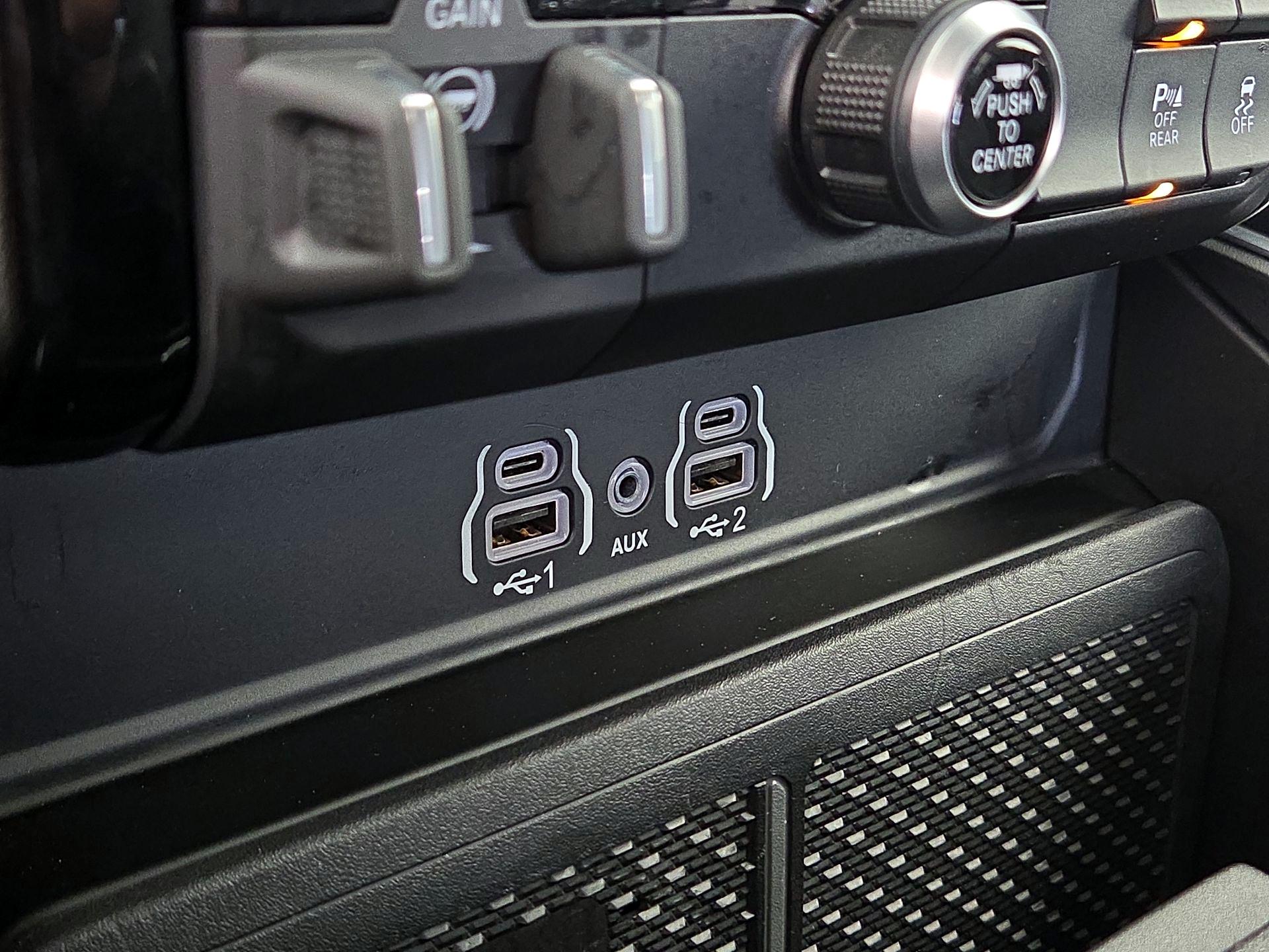 Thumbnail: 2025 RAM 1500 - 19