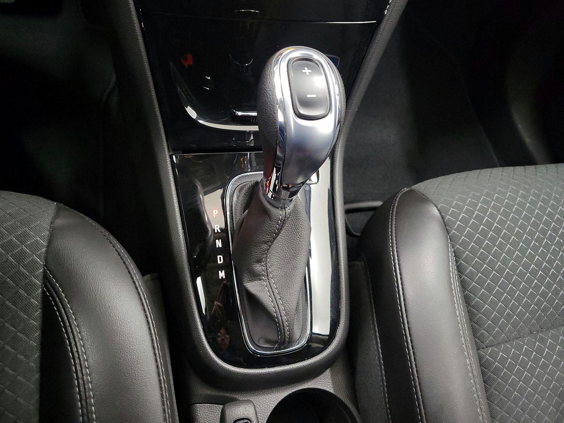 Thumbnail: 2022 Buick Encore - 17