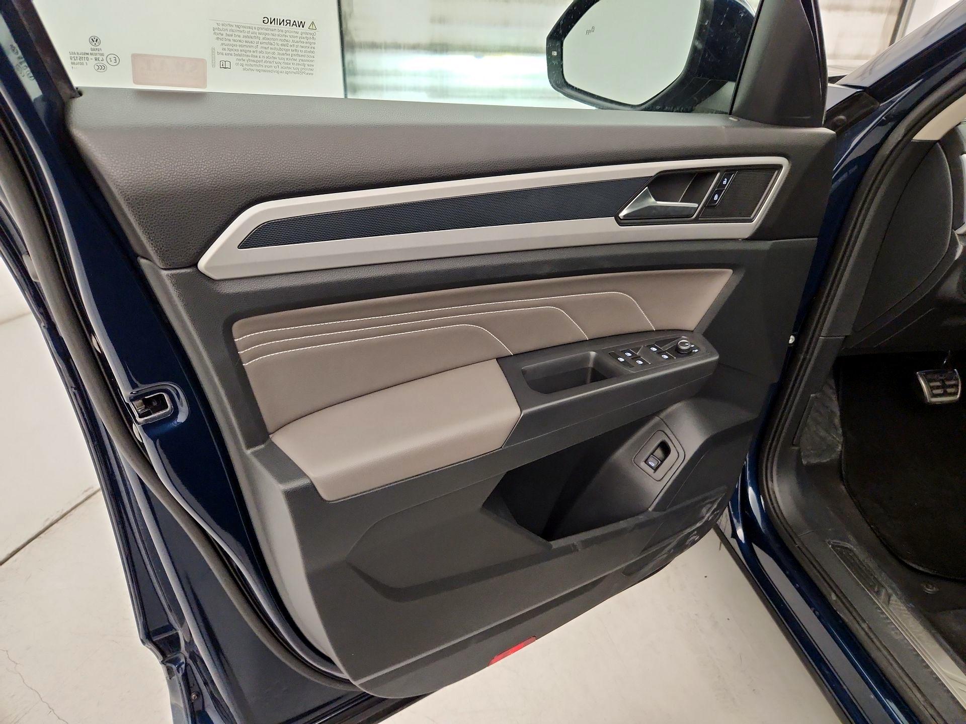 Thumbnail: 2021 Volkswagen Atlas - 12