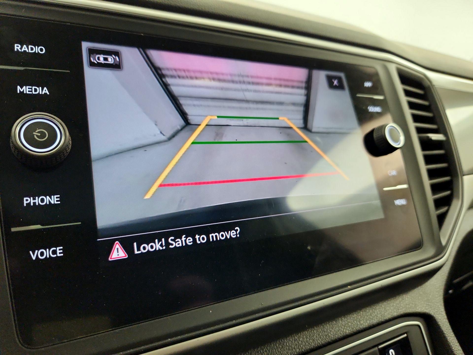 Thumbnail: 2021 Volkswagen Atlas - 14