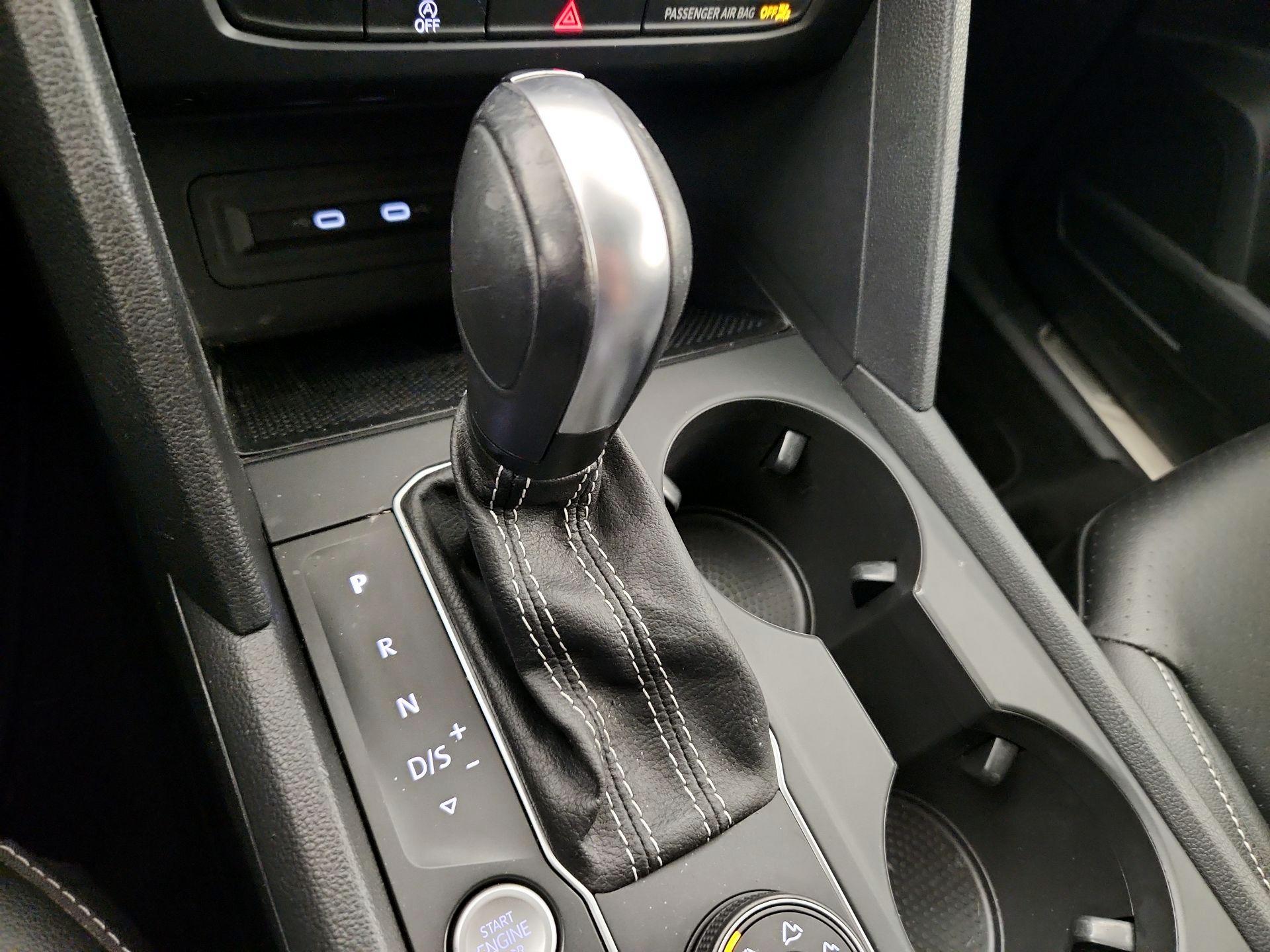 Thumbnail: 2021 Volkswagen Atlas - 17