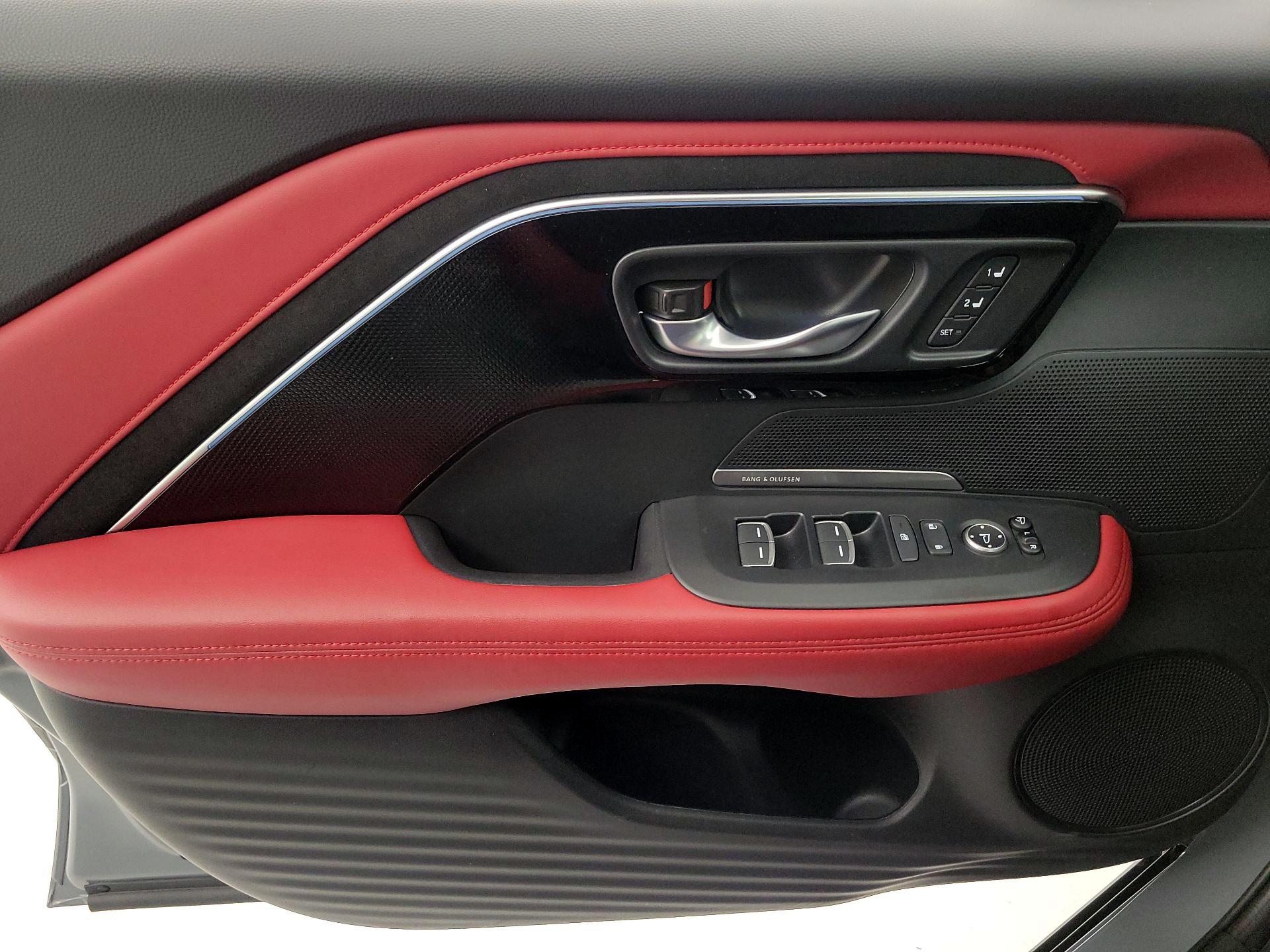 Thumbnail: 2025 Acura ADX - 12