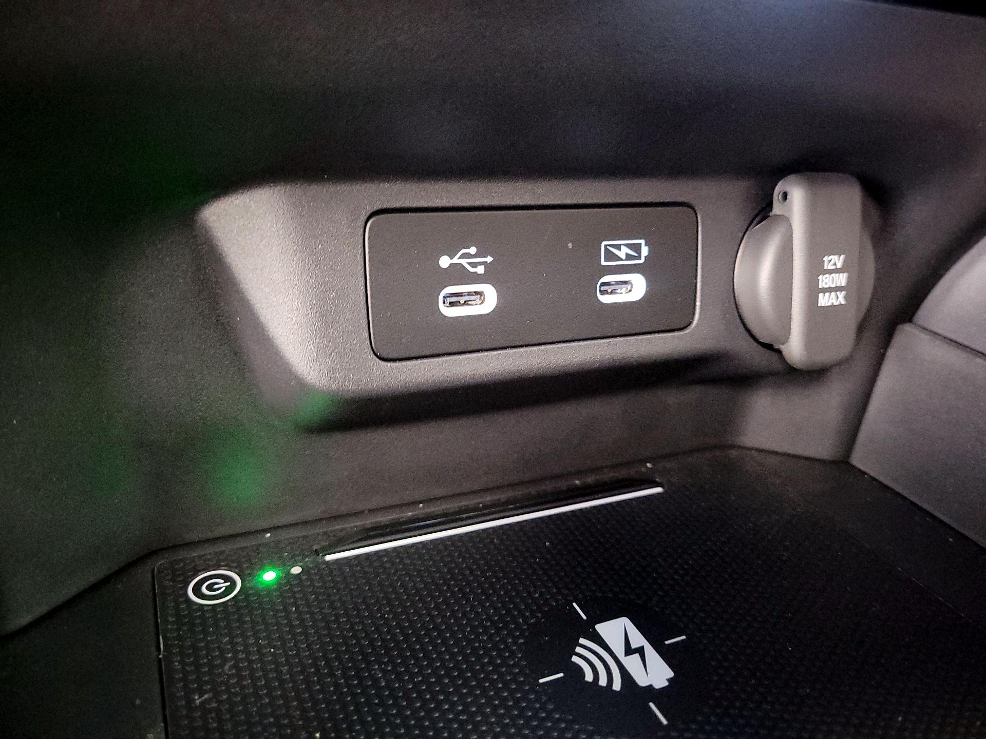 Thumbnail: 2025 Acura ADX - 19