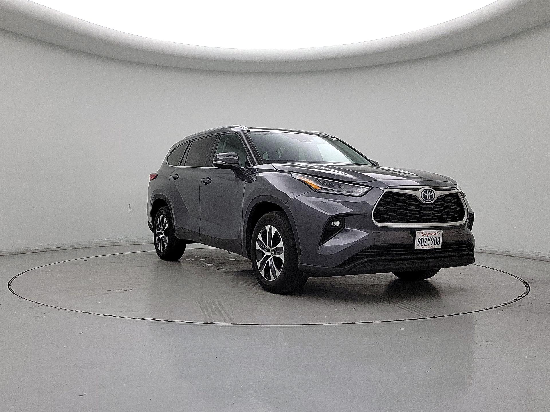 Thumbnail: 2022 Toyota Highlander - 1