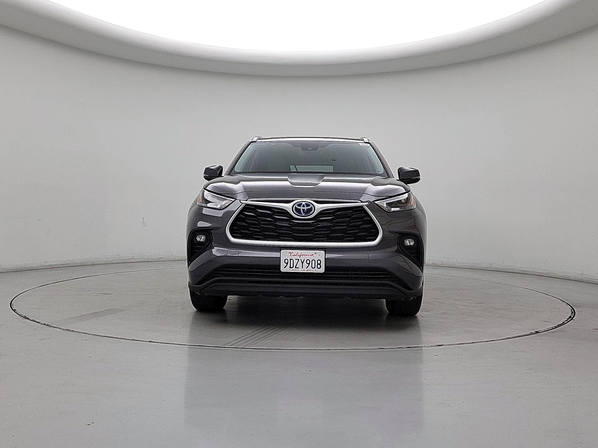 Thumbnail: 2022 Toyota Highlander - 2