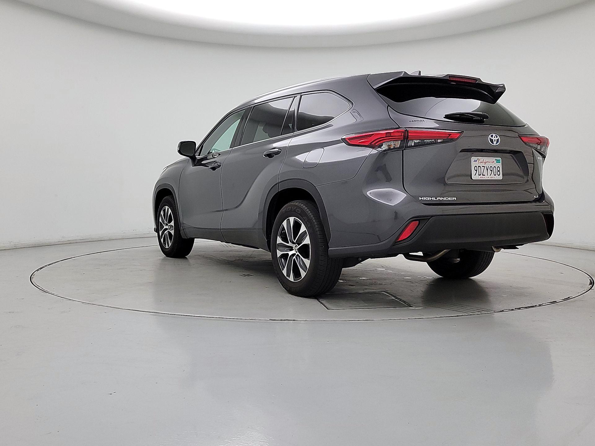 Thumbnail: 2022 Toyota Highlander - 7
