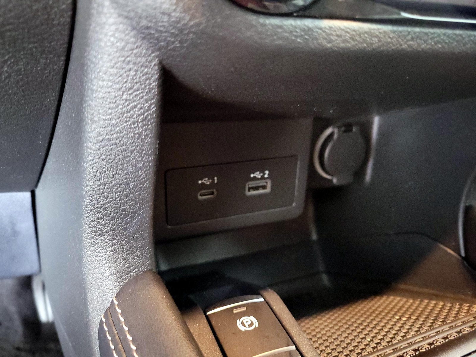 2022 Nissan Kicks SV - Photo 18