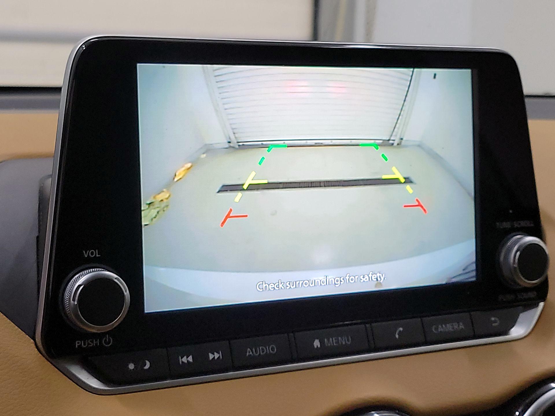 Thumbnail: 2023 Nissan Sentra - 14