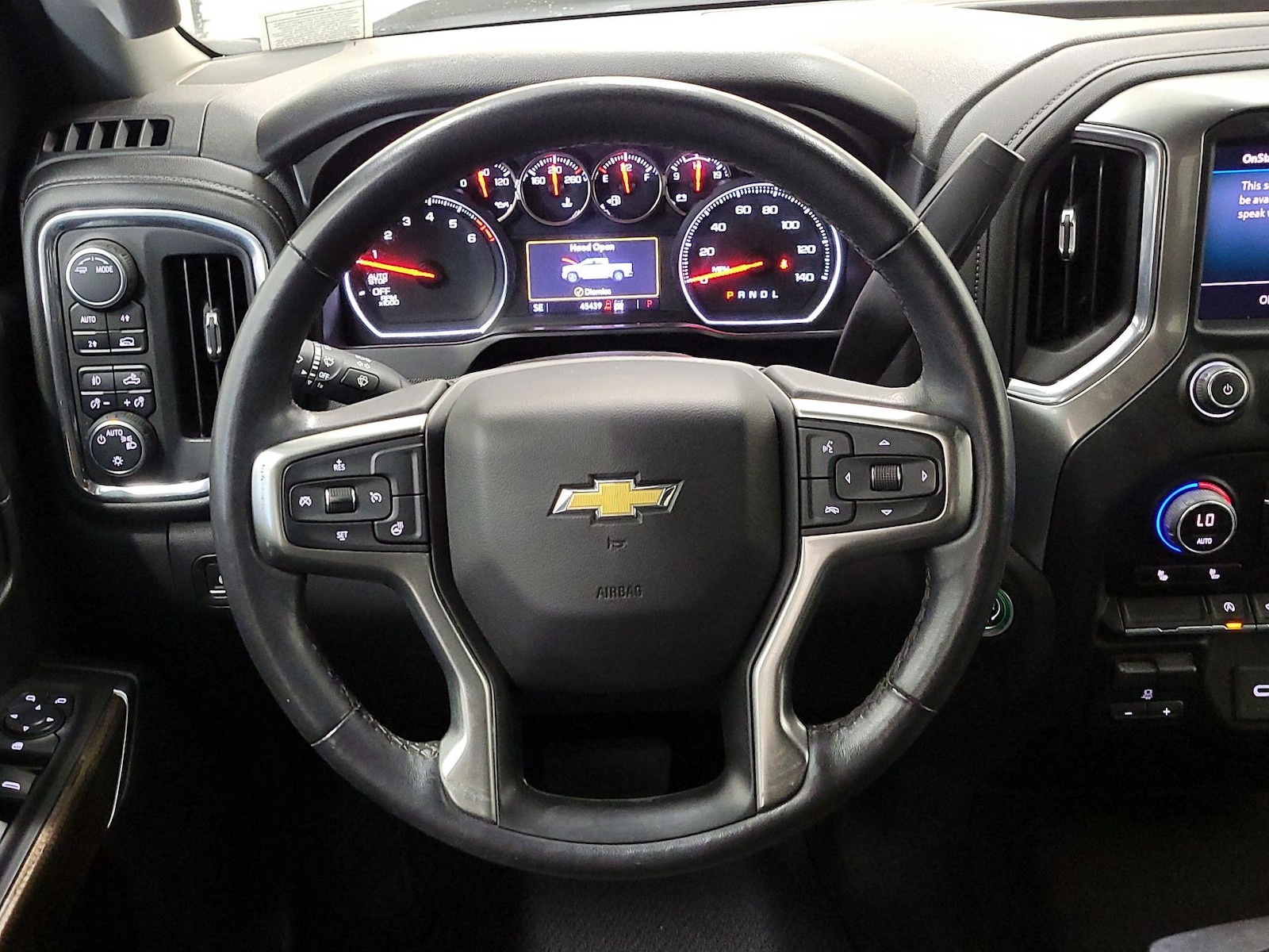 2021 Chevrolet Silverado 1500 LT - Photo 11