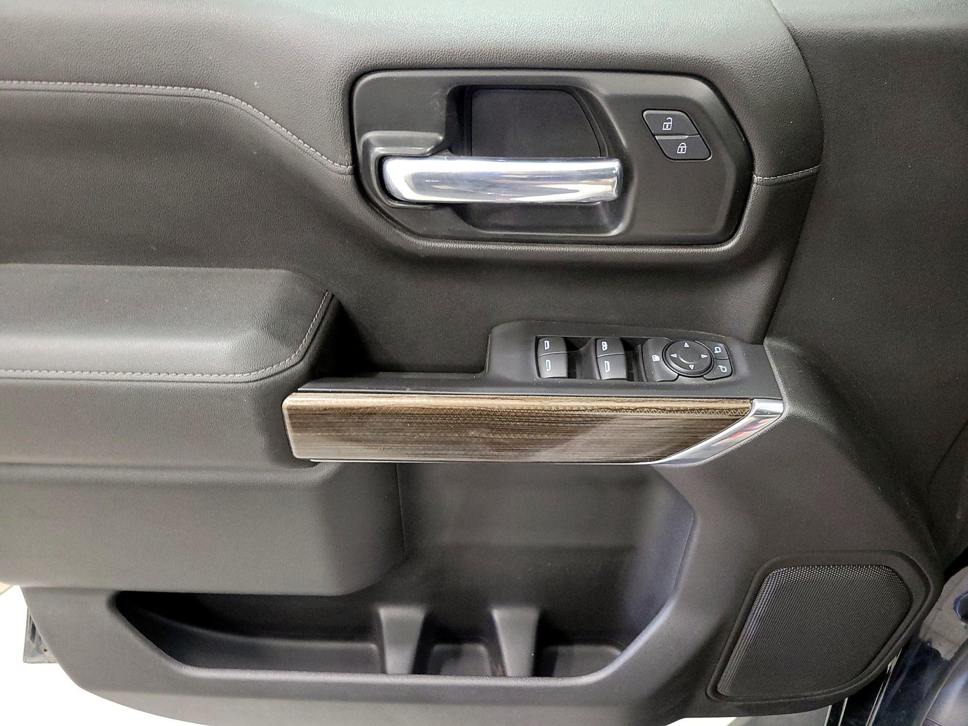 Thumbnail: 2021 Chevrolet Silverado 1500 - 12