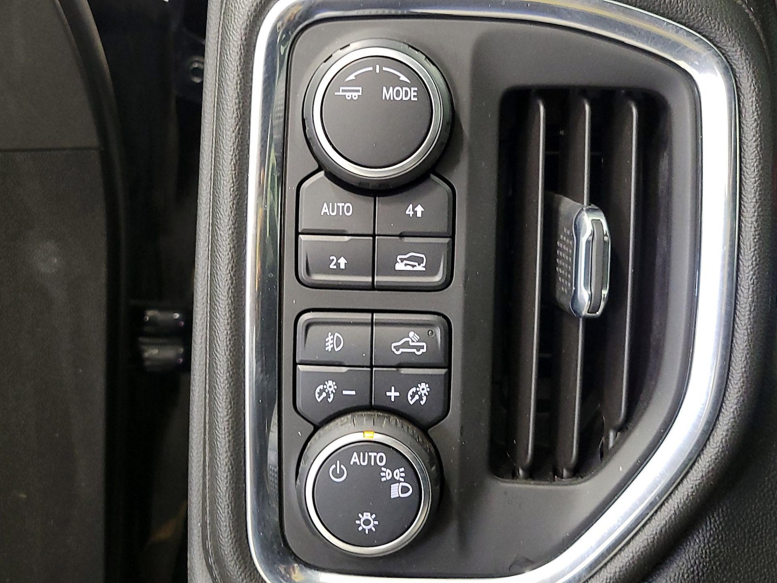 2021 Chevrolet Silverado 1500 LT - Photo 14