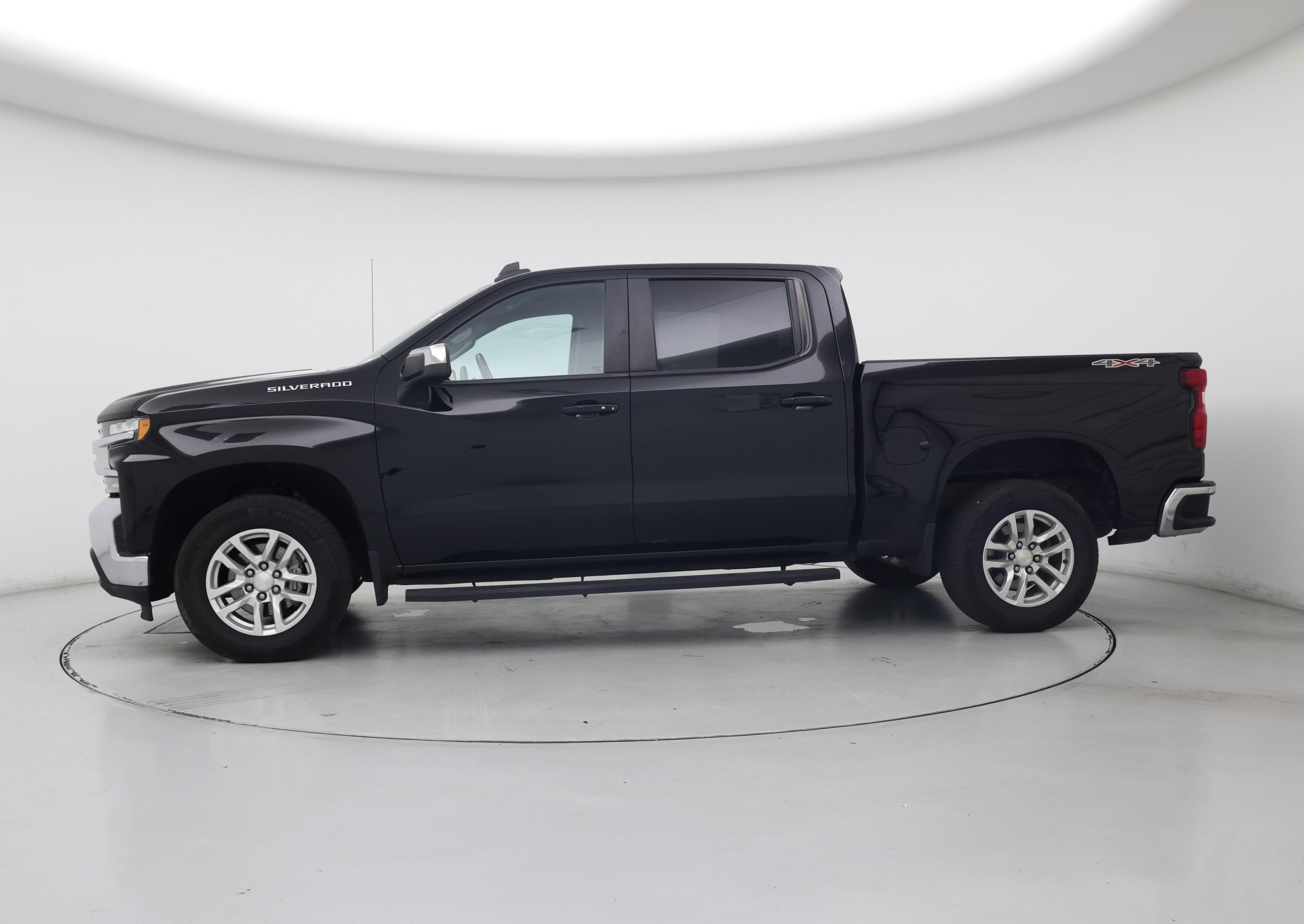 Thumbnail: 2021 Chevrolet Silverado 1500 - 3