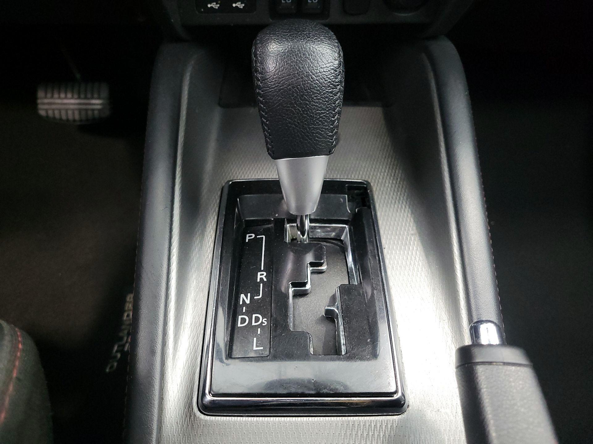 Thumbnail: 2022 Mitsubishi Outlander Sport - 17