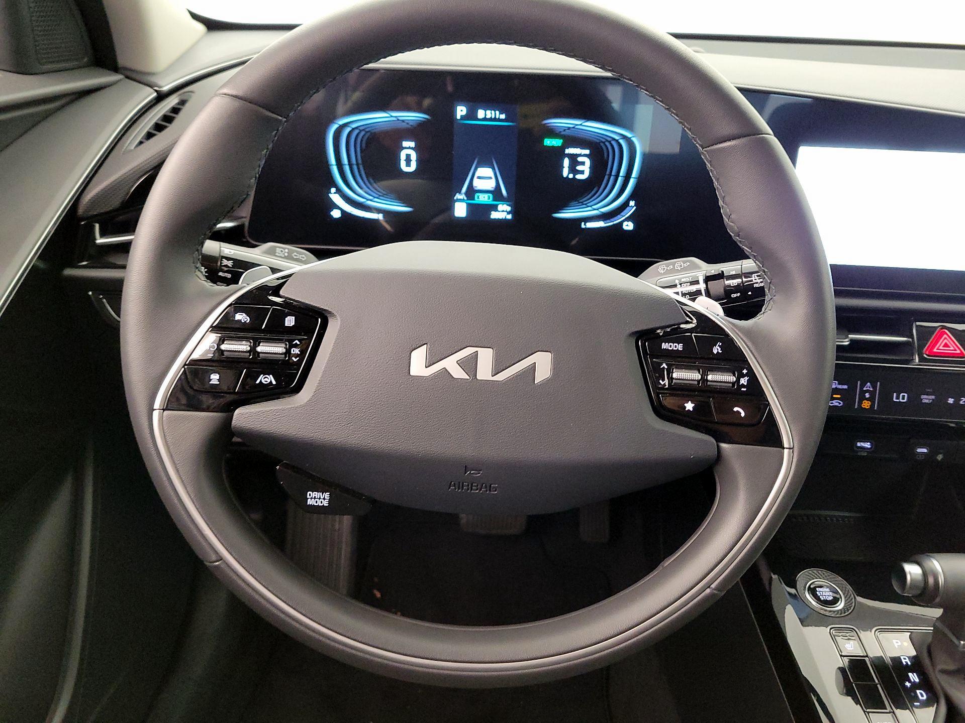 Thumbnail: 2025 Kia Niro - 10