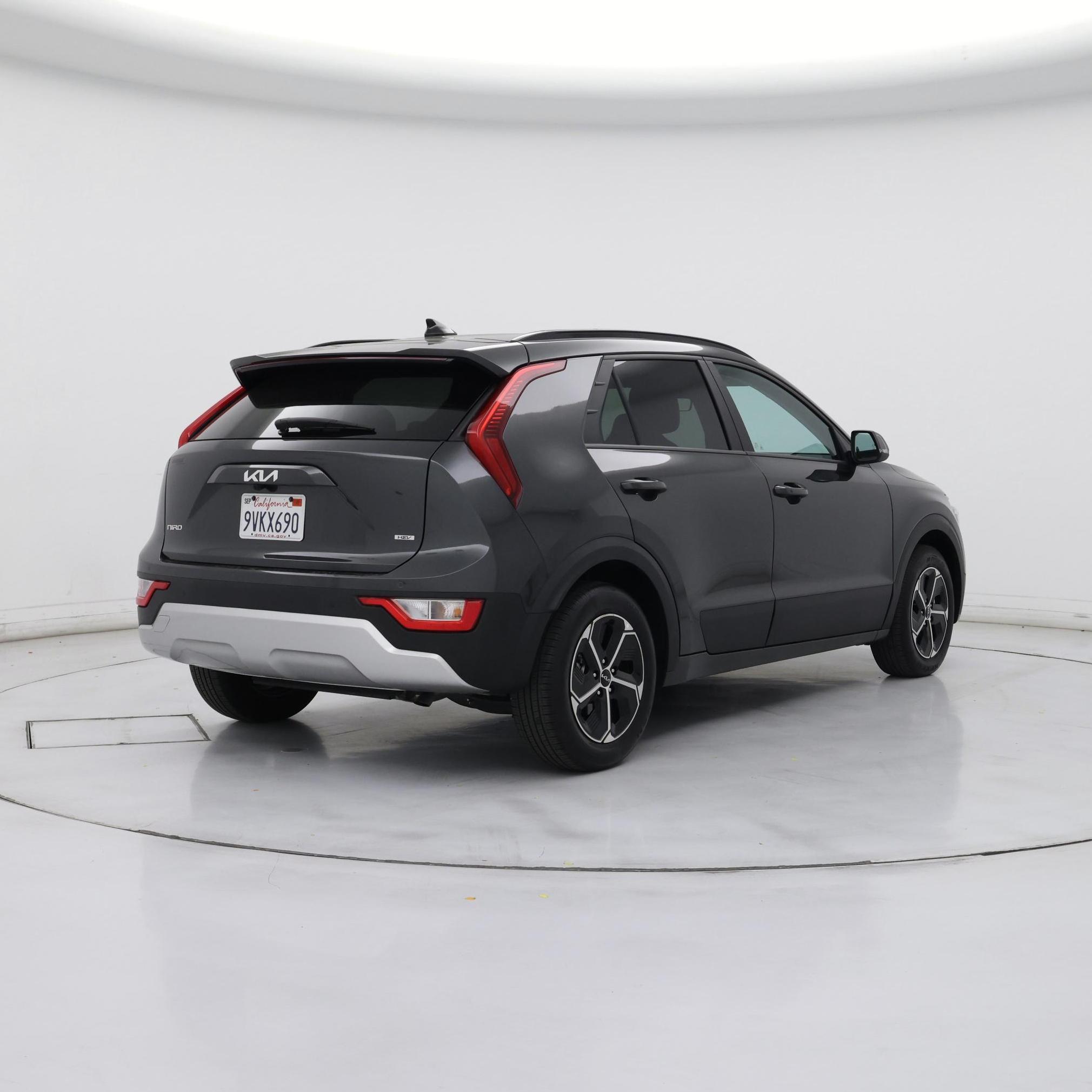 Thumbnail: 2025 Kia Niro - 8