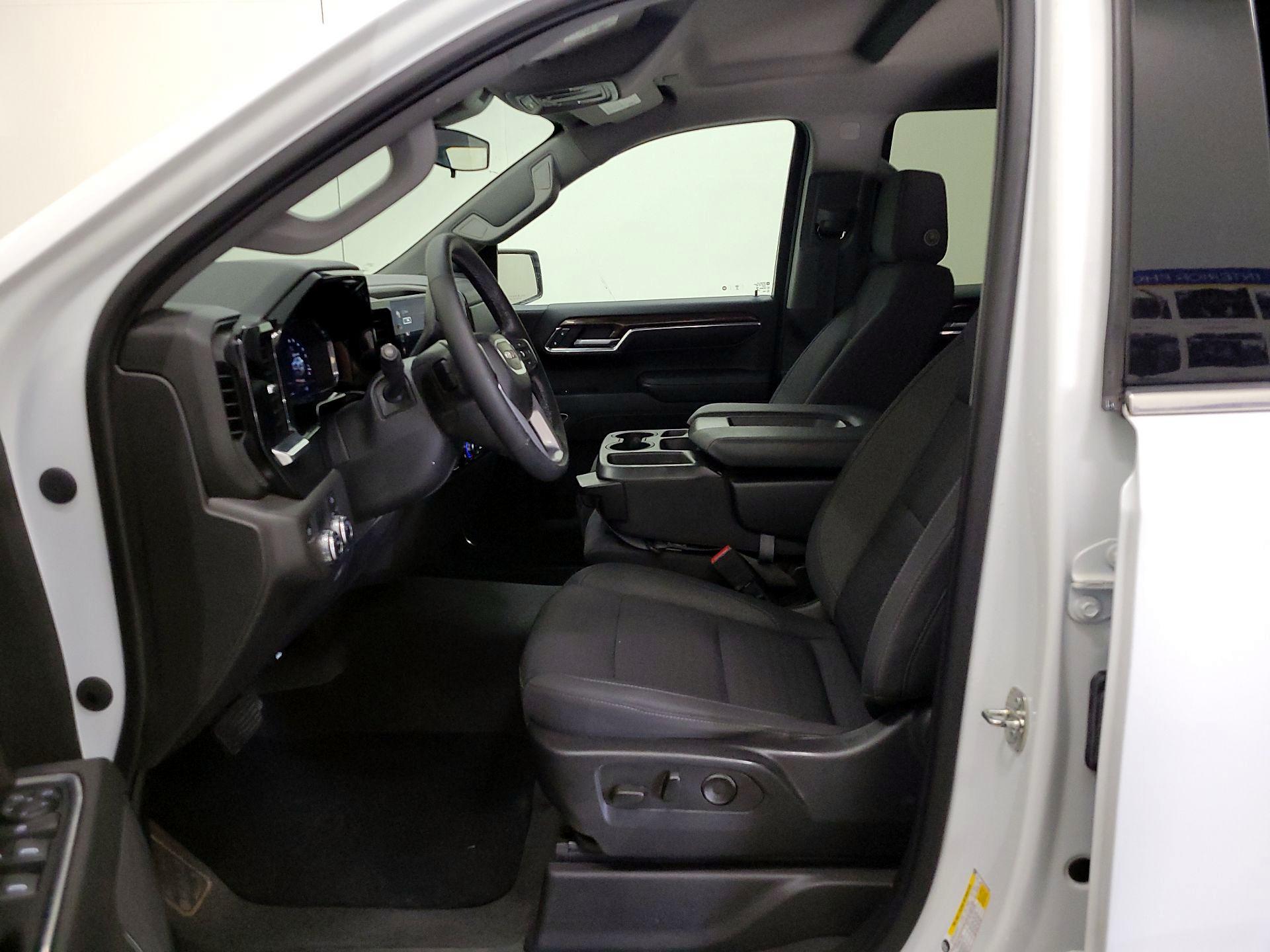 Thumbnail: 2023 GMC Sierra 1500 - 11