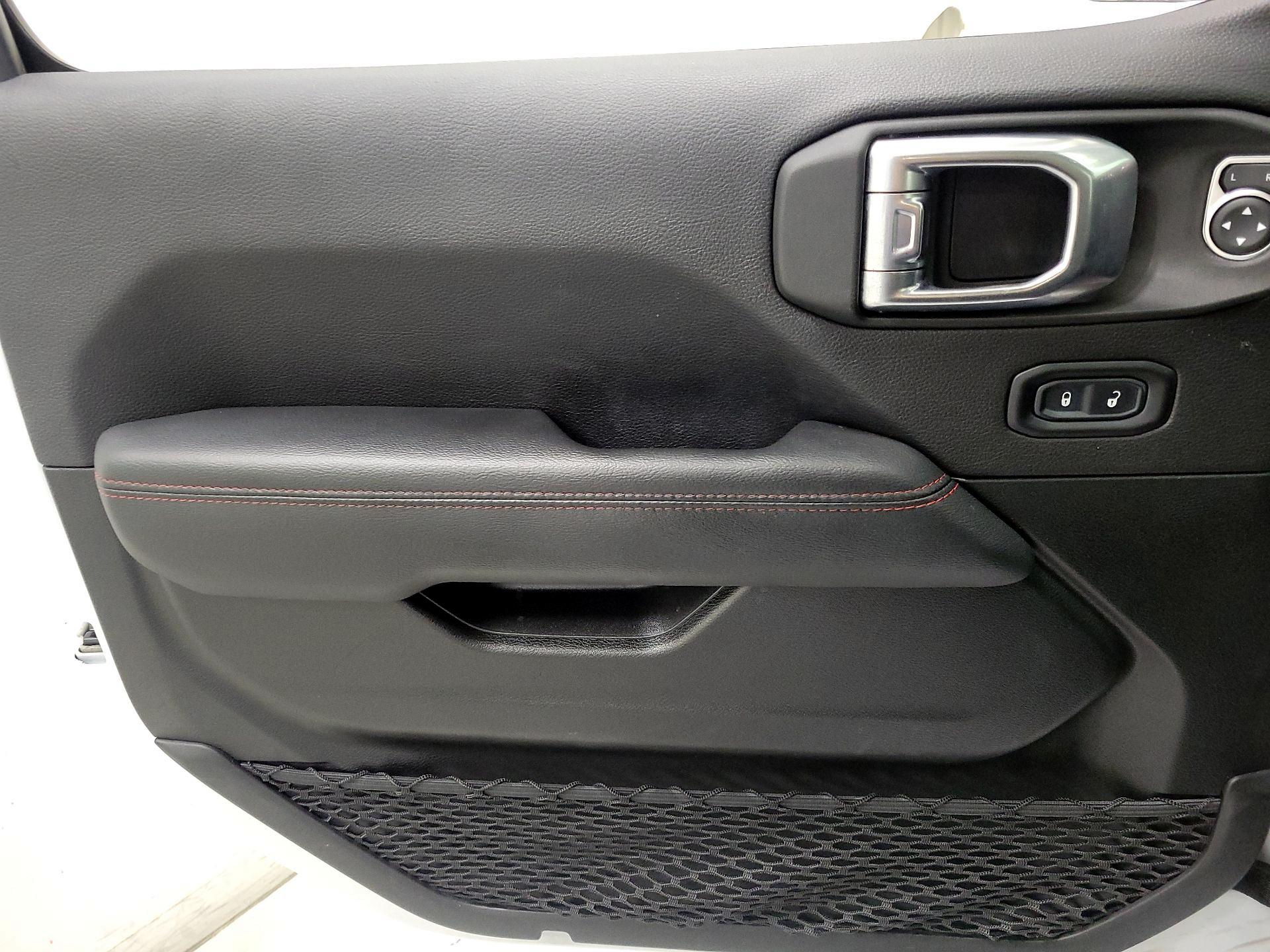 Thumbnail: 2022 Jeep Wrangler - 12