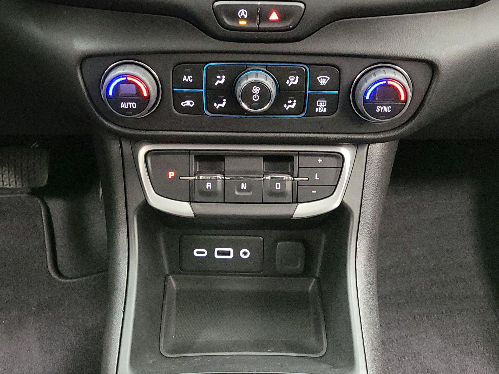 Thumbnail: 2023 GMC Terrain - 17