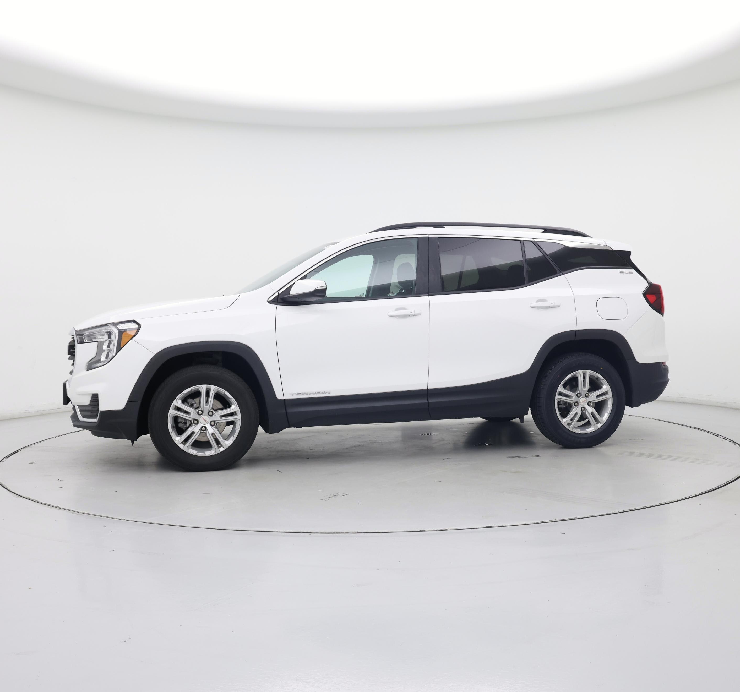Thumbnail: 2023 GMC Terrain - 3