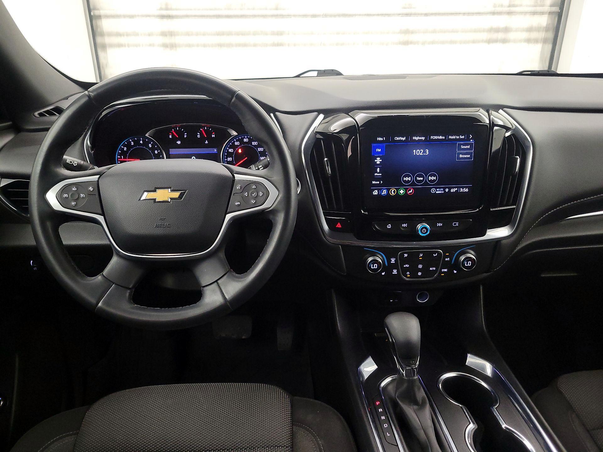 Thumbnail: 2023 Chevrolet Traverse - 9