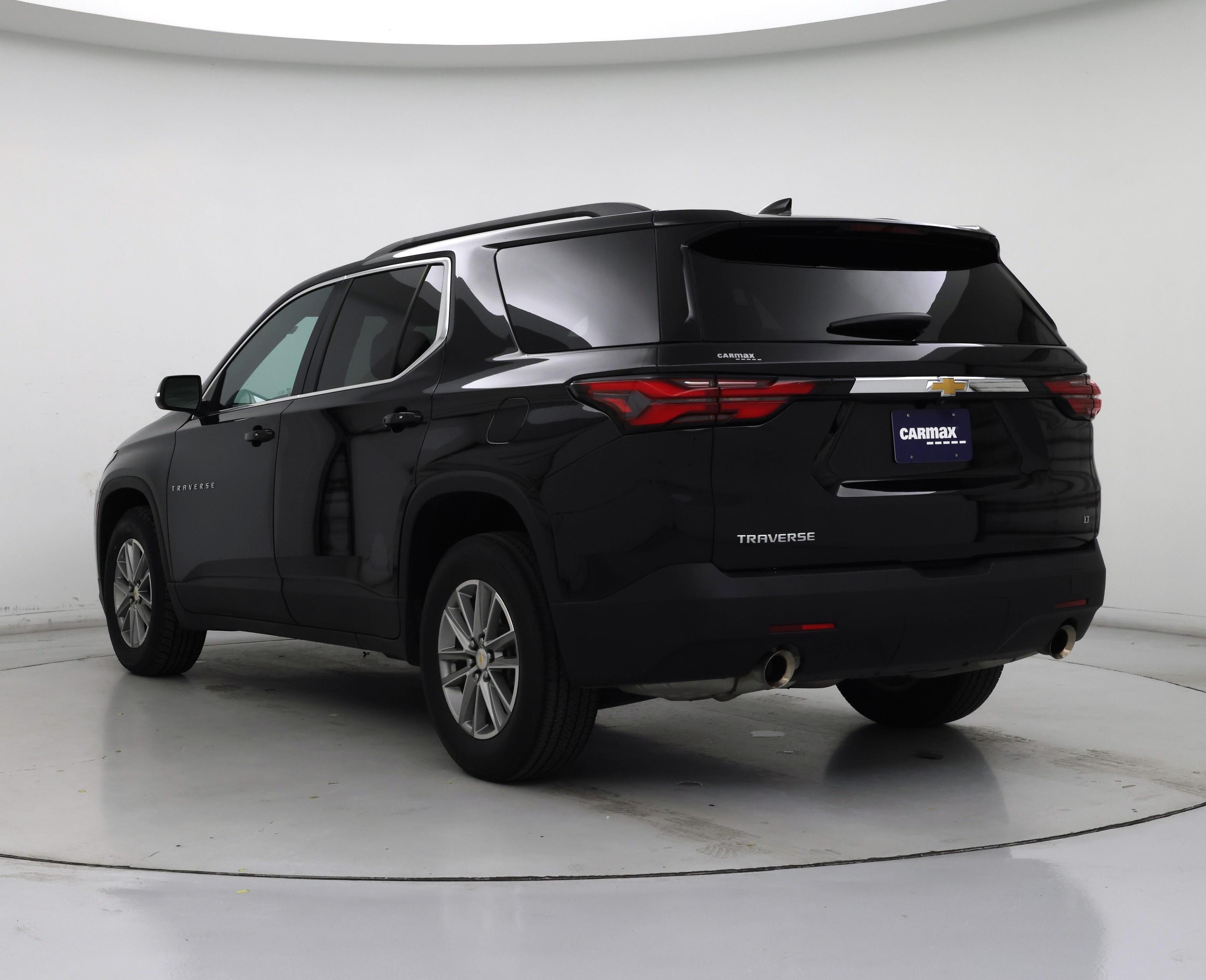 Thumbnail: 2023 Chevrolet Traverse - 2