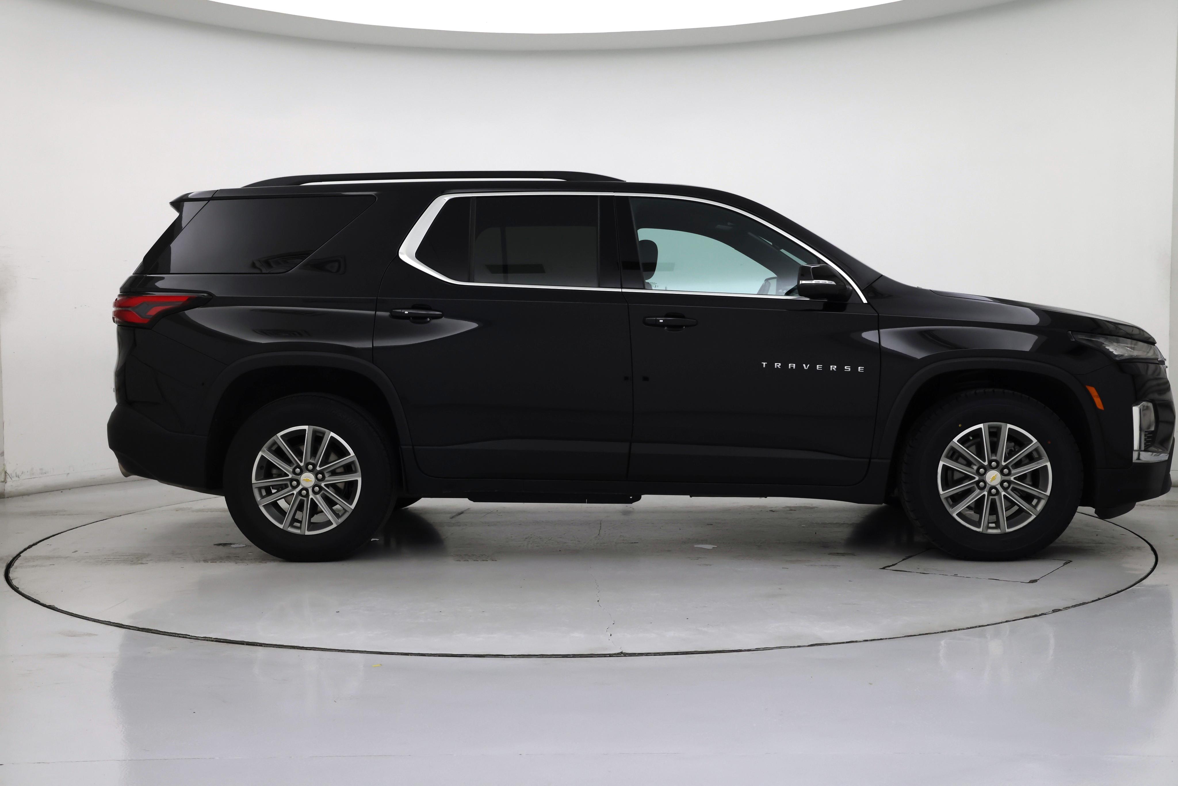 Thumbnail: 2023 Chevrolet Traverse - 7