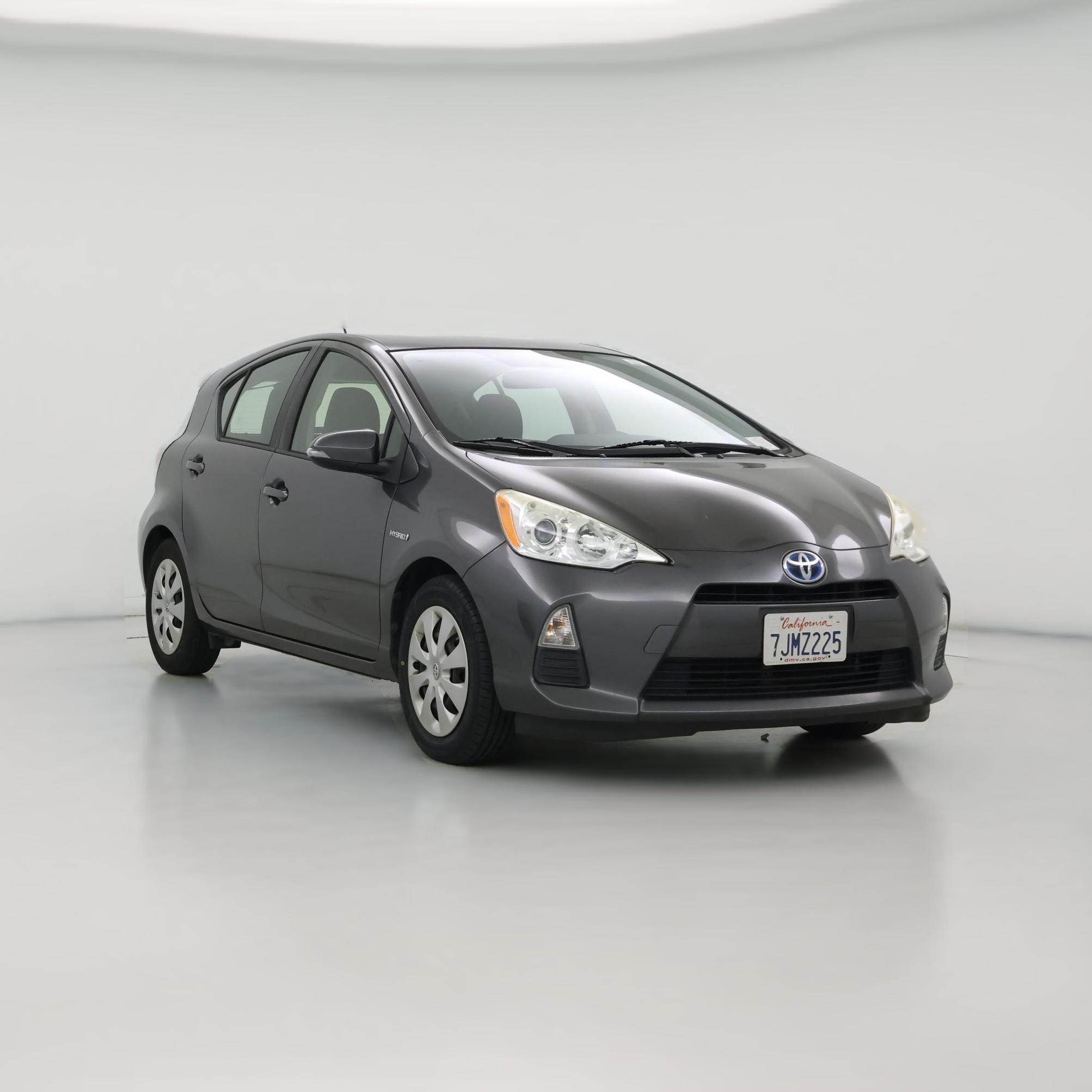 Thumbnail: 2014 Toyota Prius c - 1