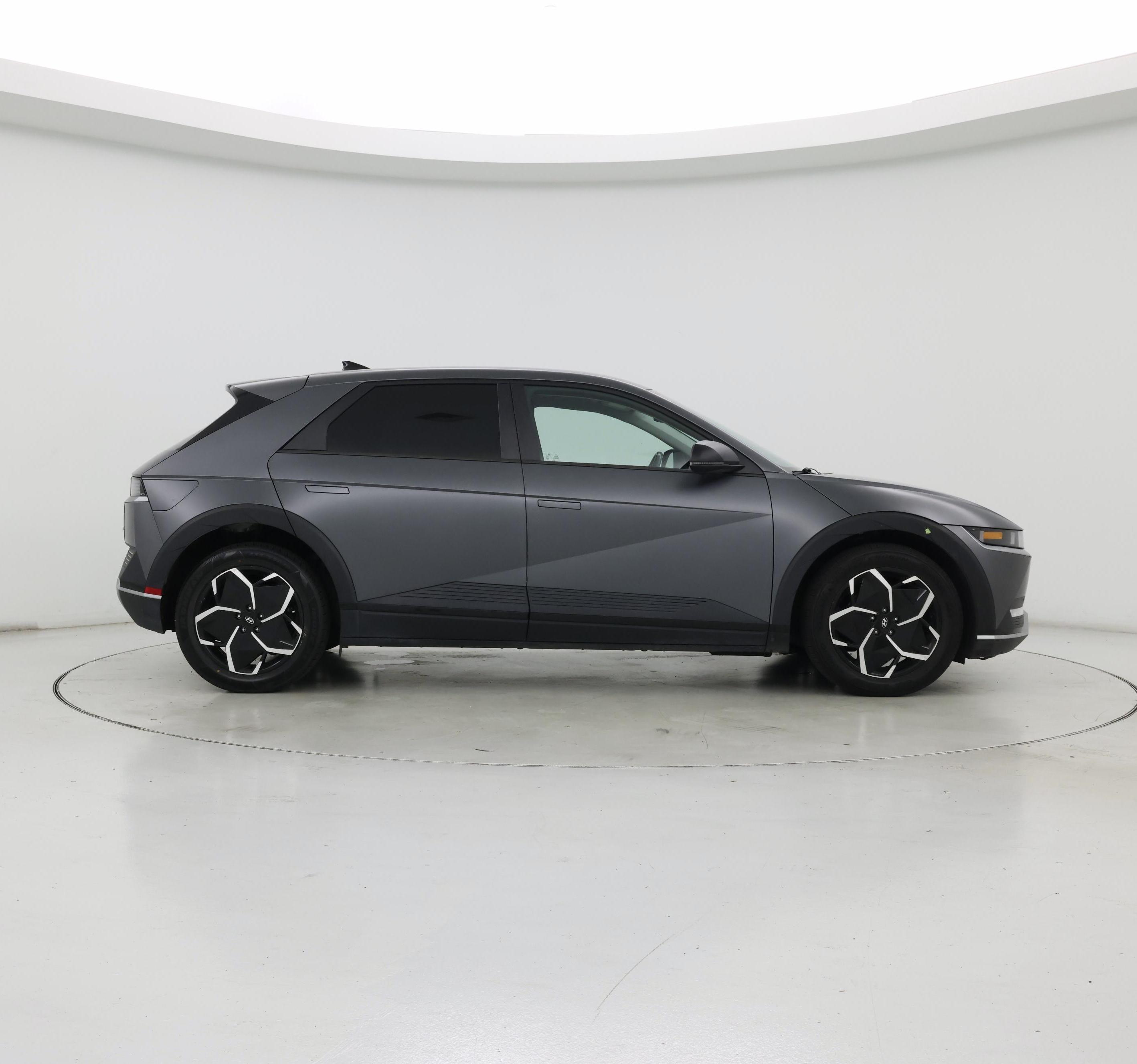 Thumbnail: 2023 Hyundai Ioniq 5 - 7