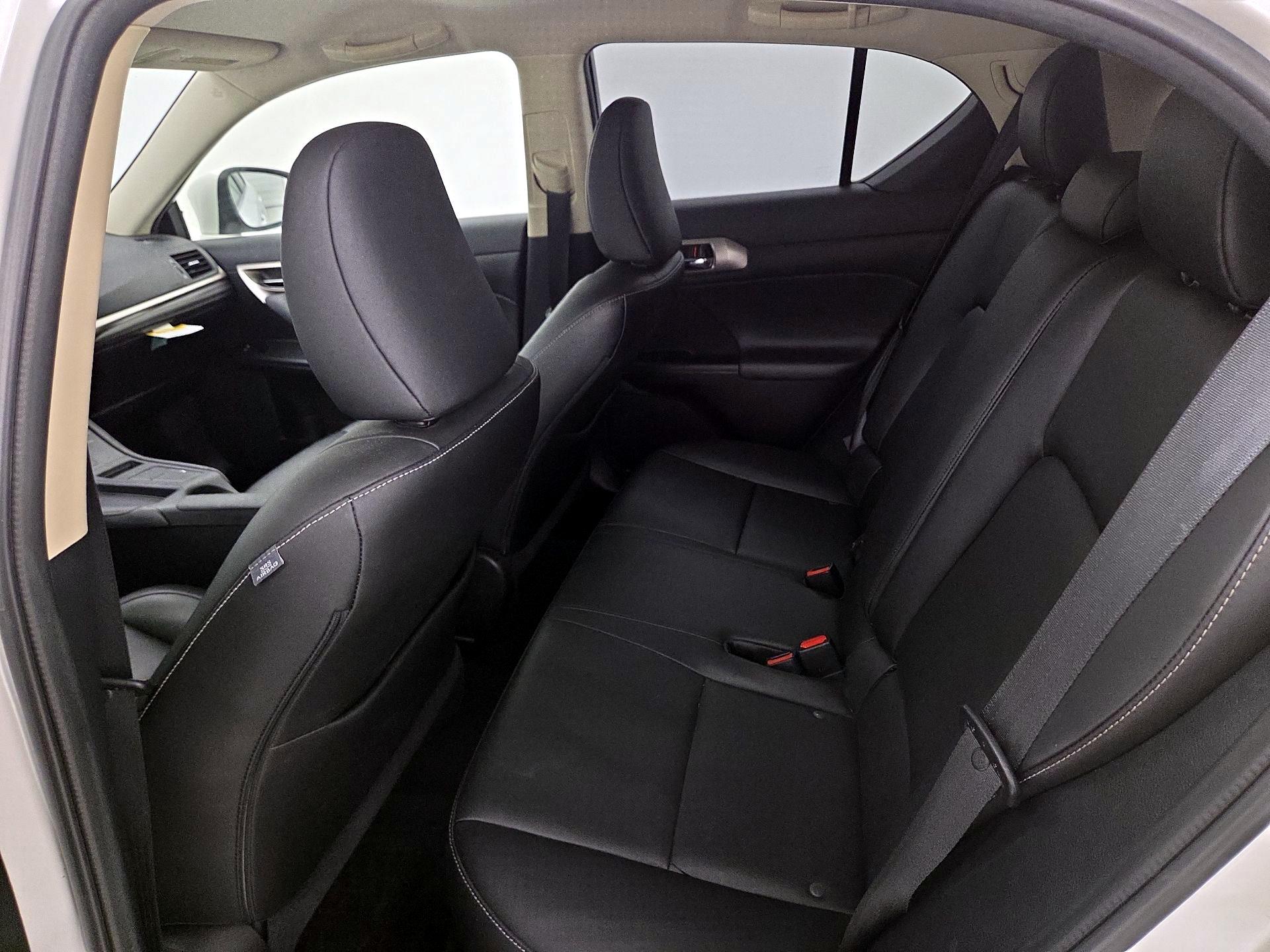 Thumbnail: 2017 Lexus CT - 18