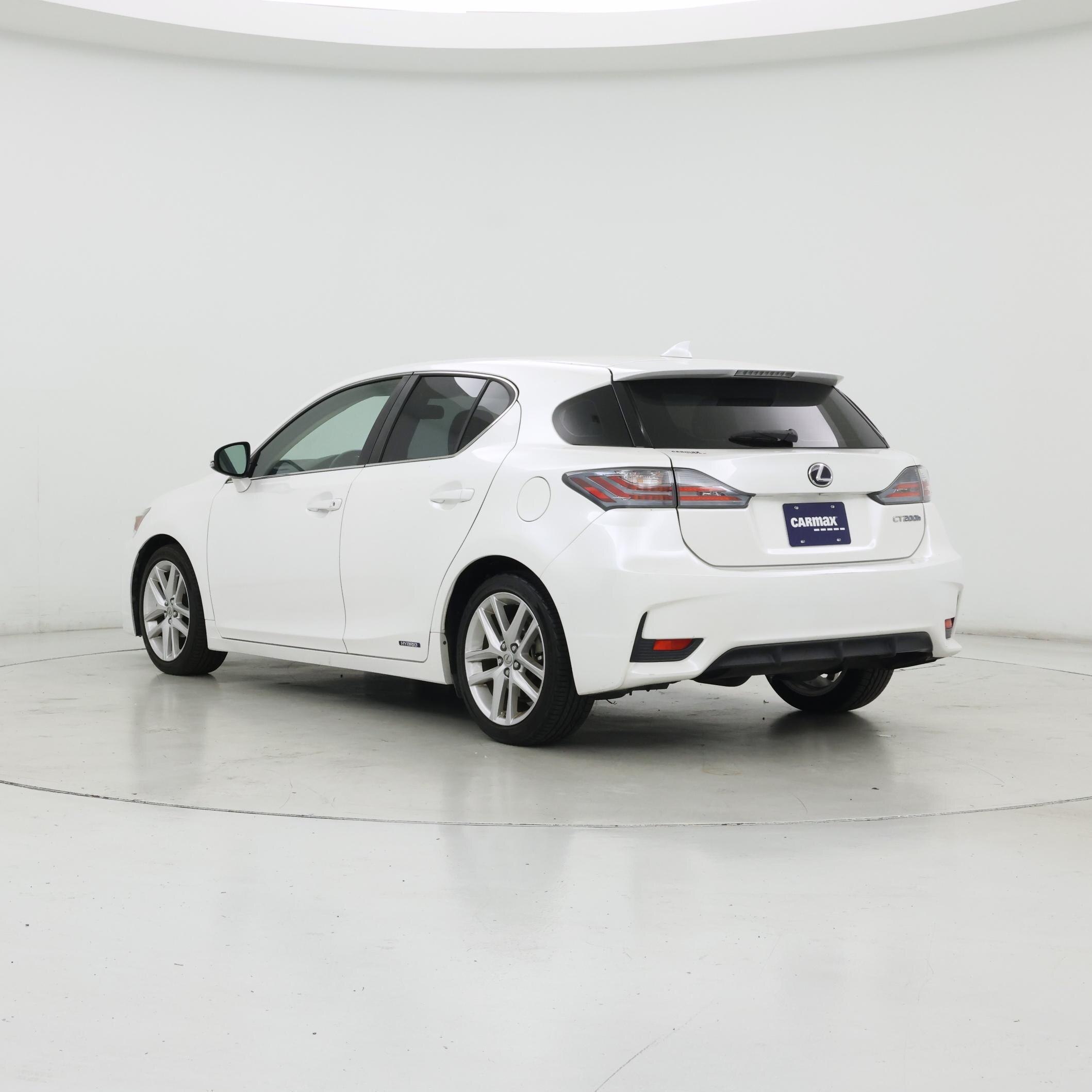 Thumbnail: 2017 Lexus CT - 2