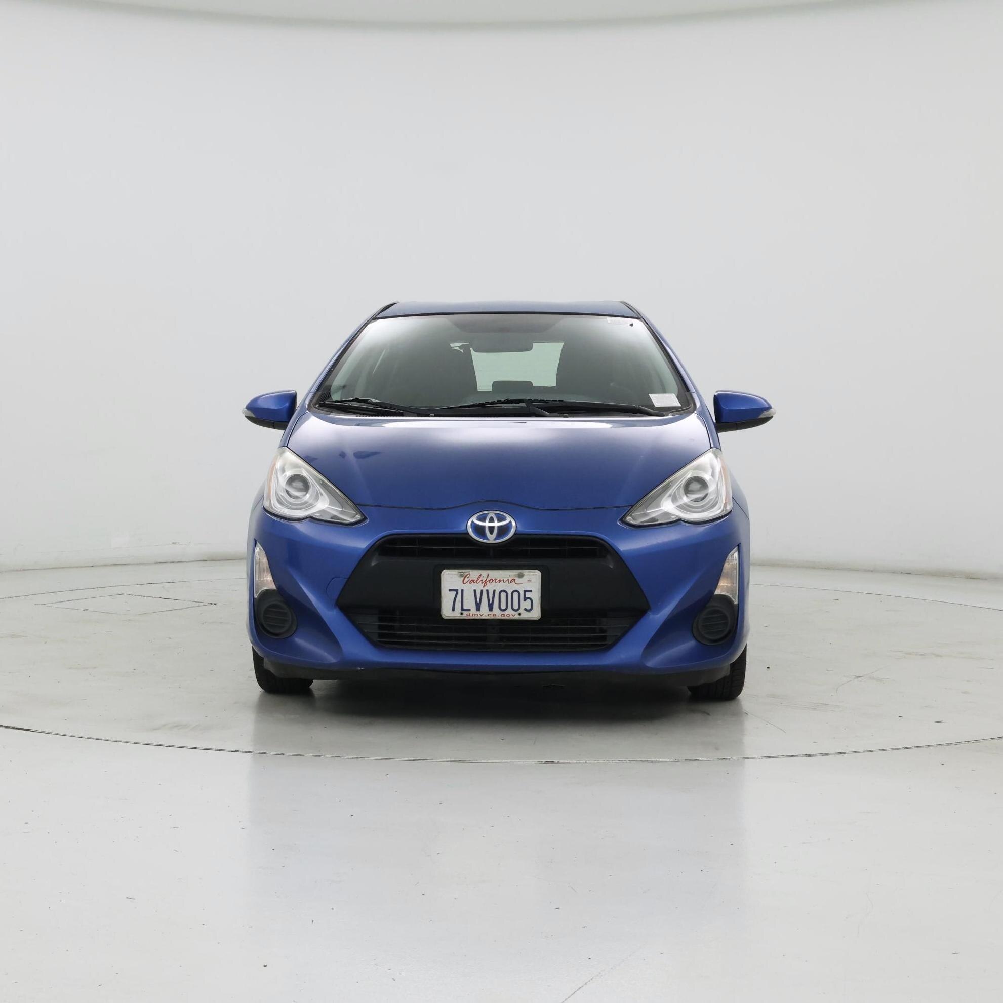 Thumbnail: 2015 Toyota Prius c - 5