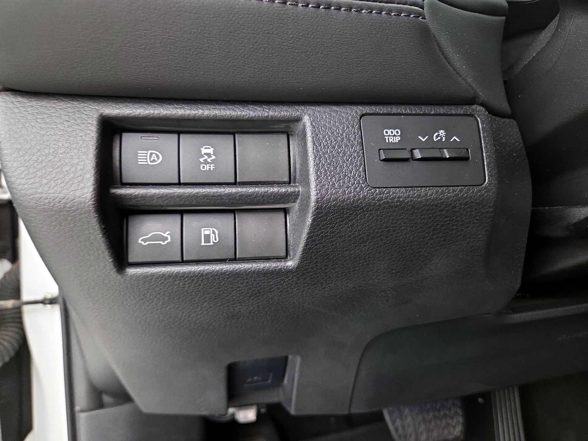 Thumbnail: 2019 Toyota Avalon - 13