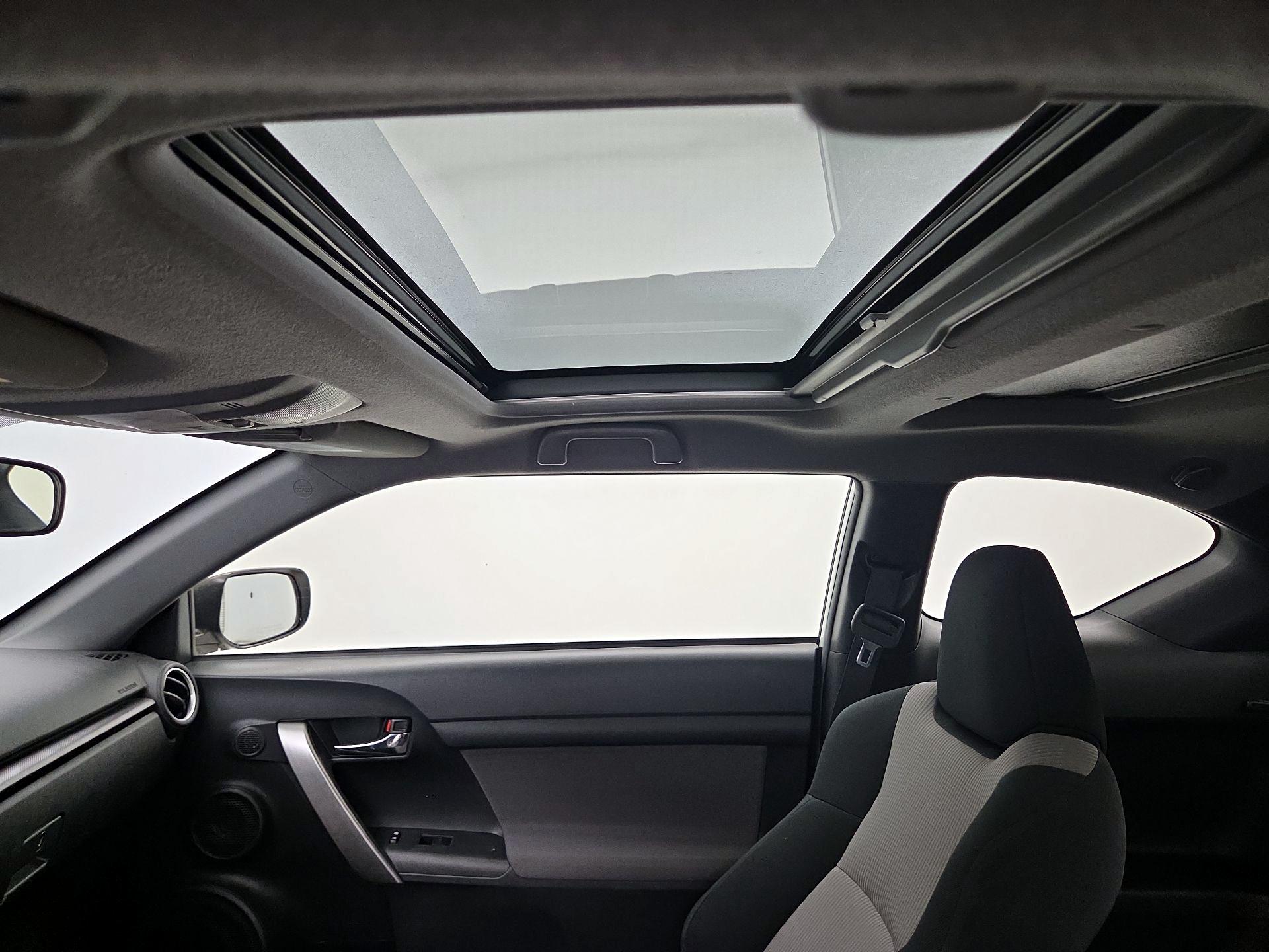 Thumbnail: 2016 Scion tC - 18