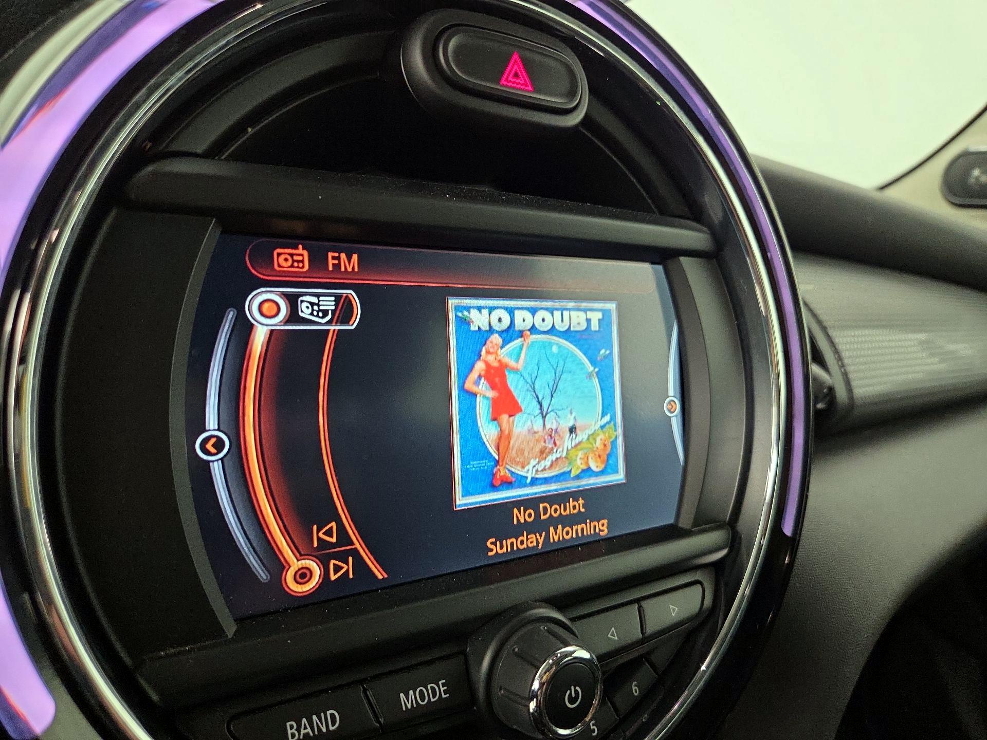 Thumbnail: 2018 MINI Cooper Hardtop - 15