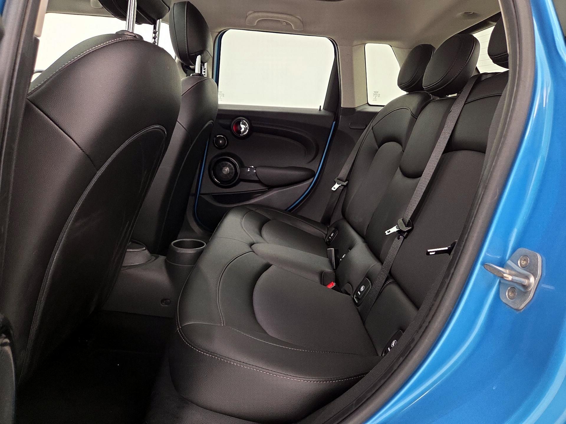 Thumbnail: 2018 MINI Cooper Hardtop - 20