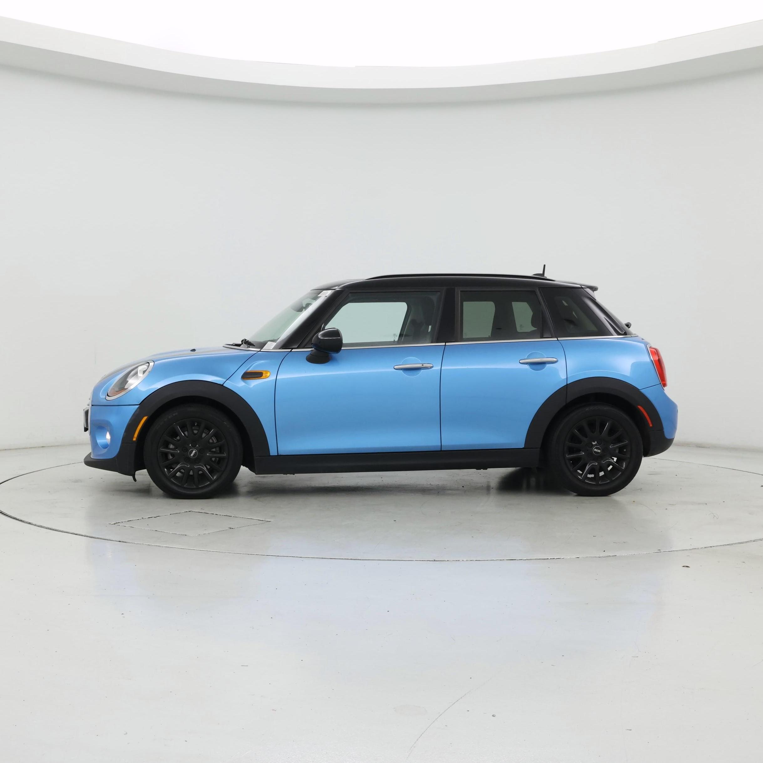 Thumbnail: 2018 MINI Cooper Hardtop - 3