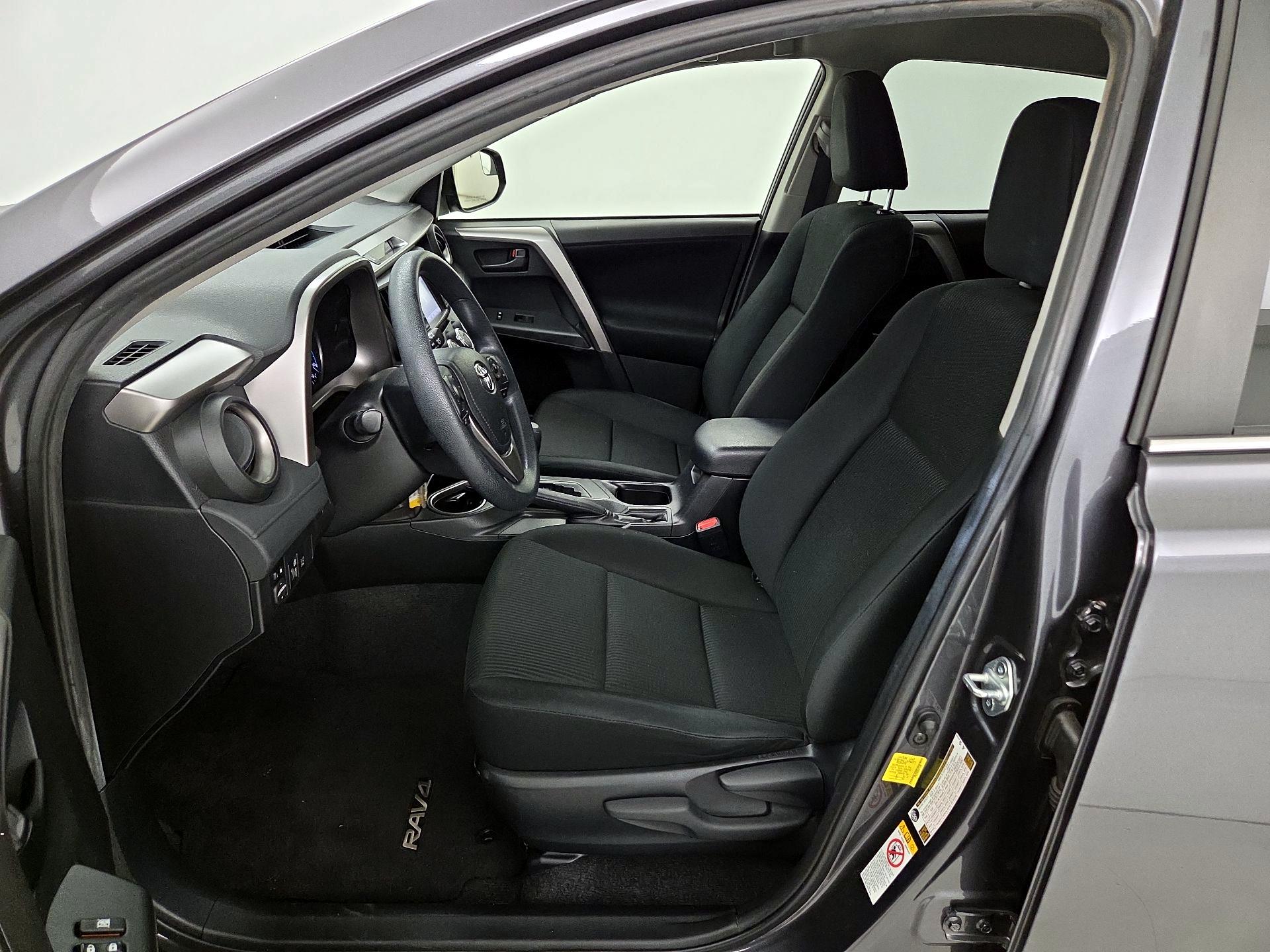 Thumbnail: 2017 Toyota RAV4 - 11