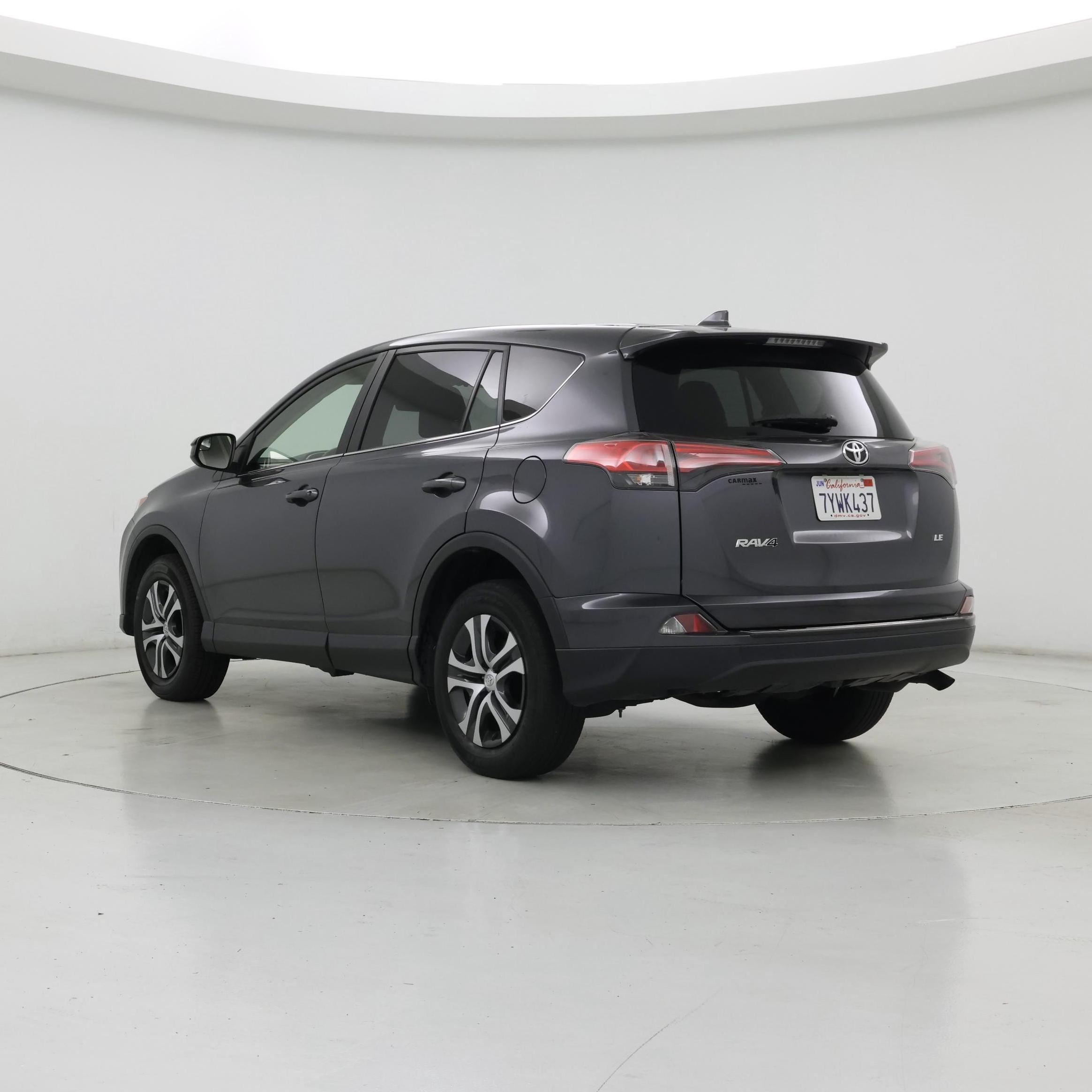 Thumbnail: 2017 Toyota RAV4 - 2