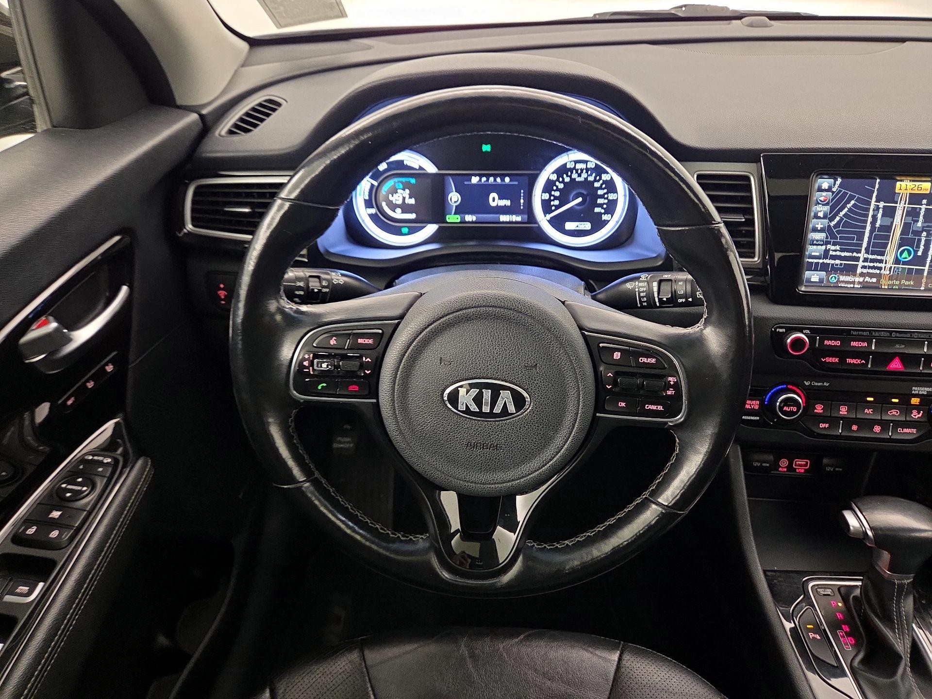 Thumbnail: 2017 Kia Niro - 10