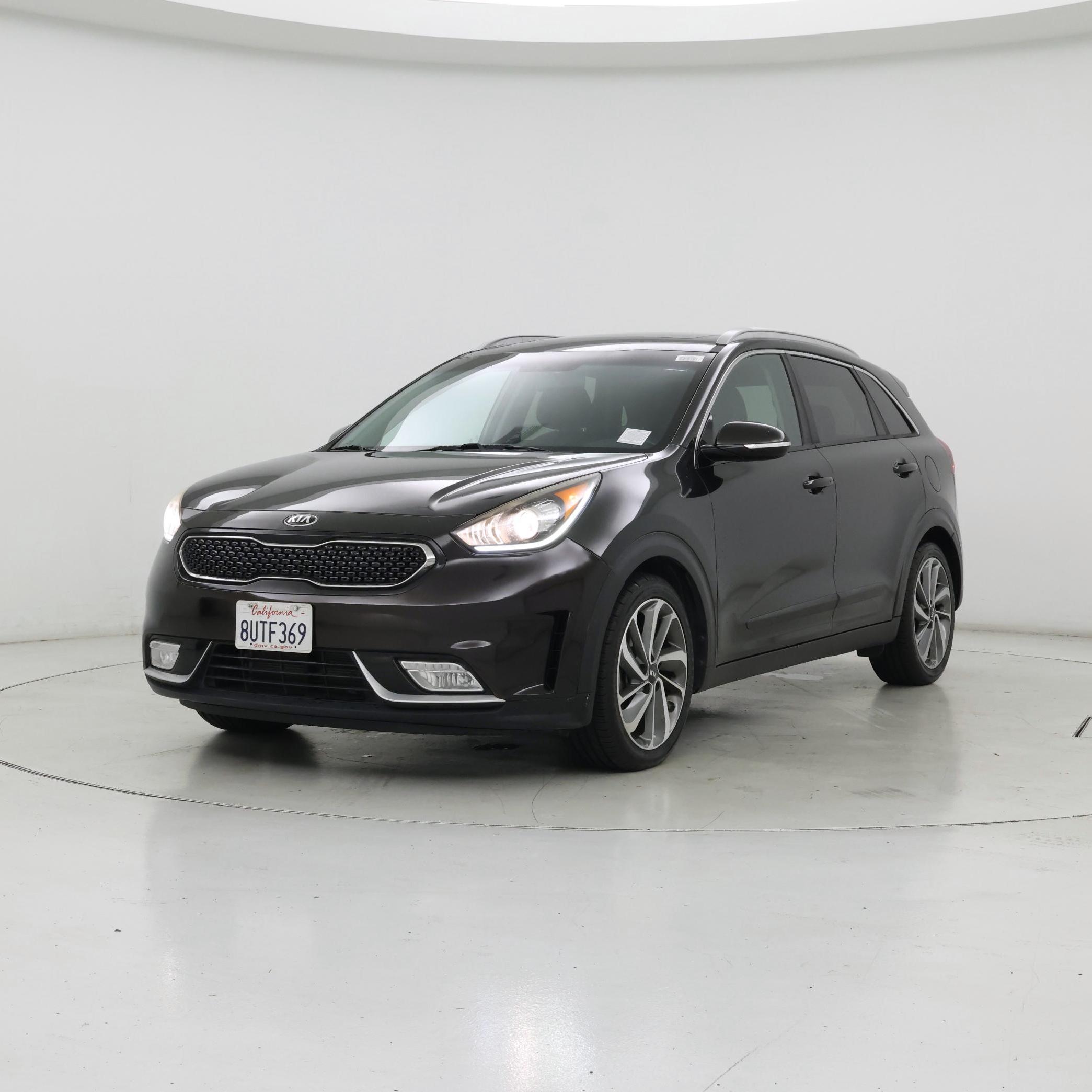 Thumbnail: 2017 Kia Niro - 4