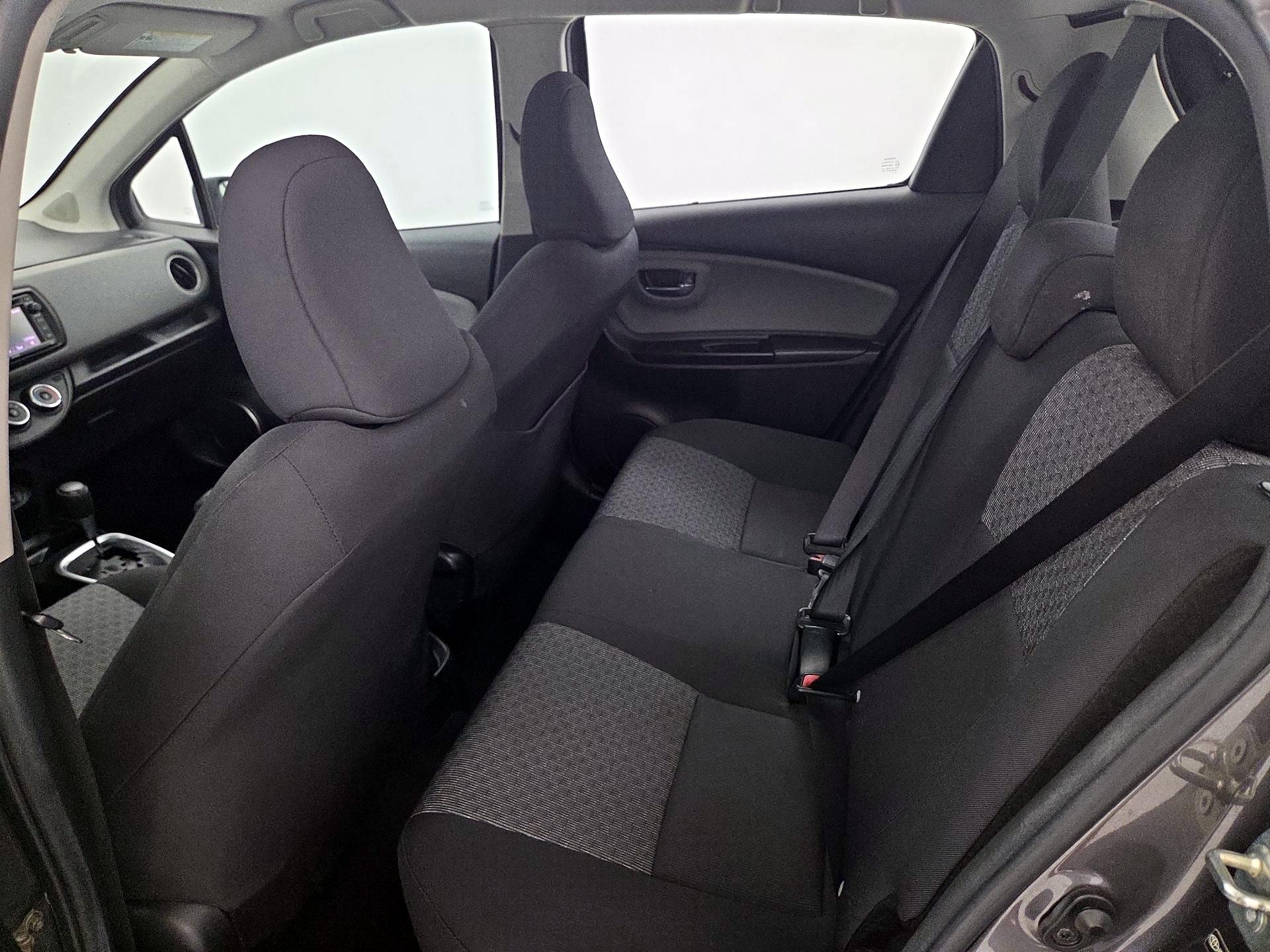 Thumbnail: 2016 Toyota Yaris - 18