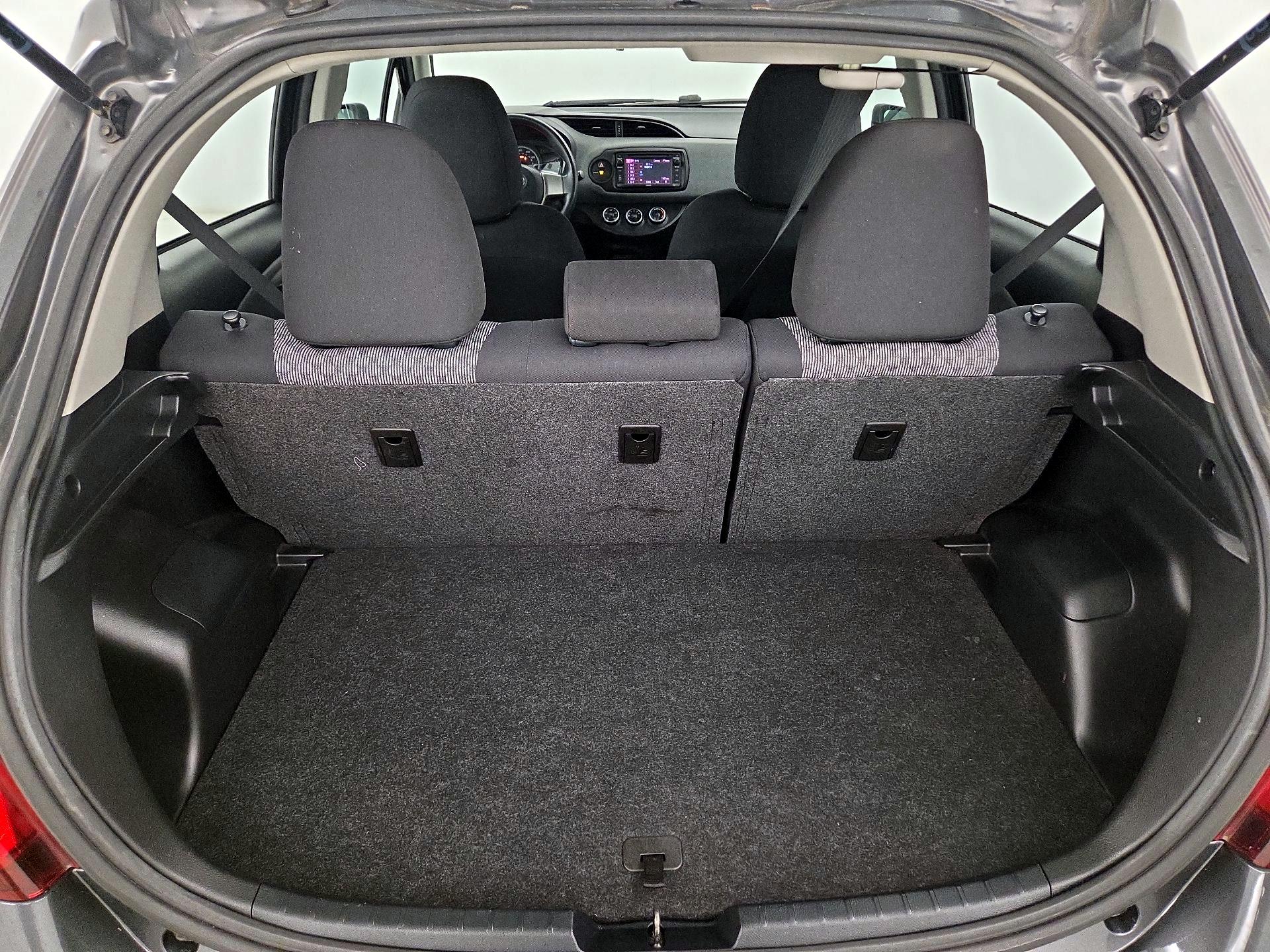 Thumbnail: 2016 Toyota Yaris - 19