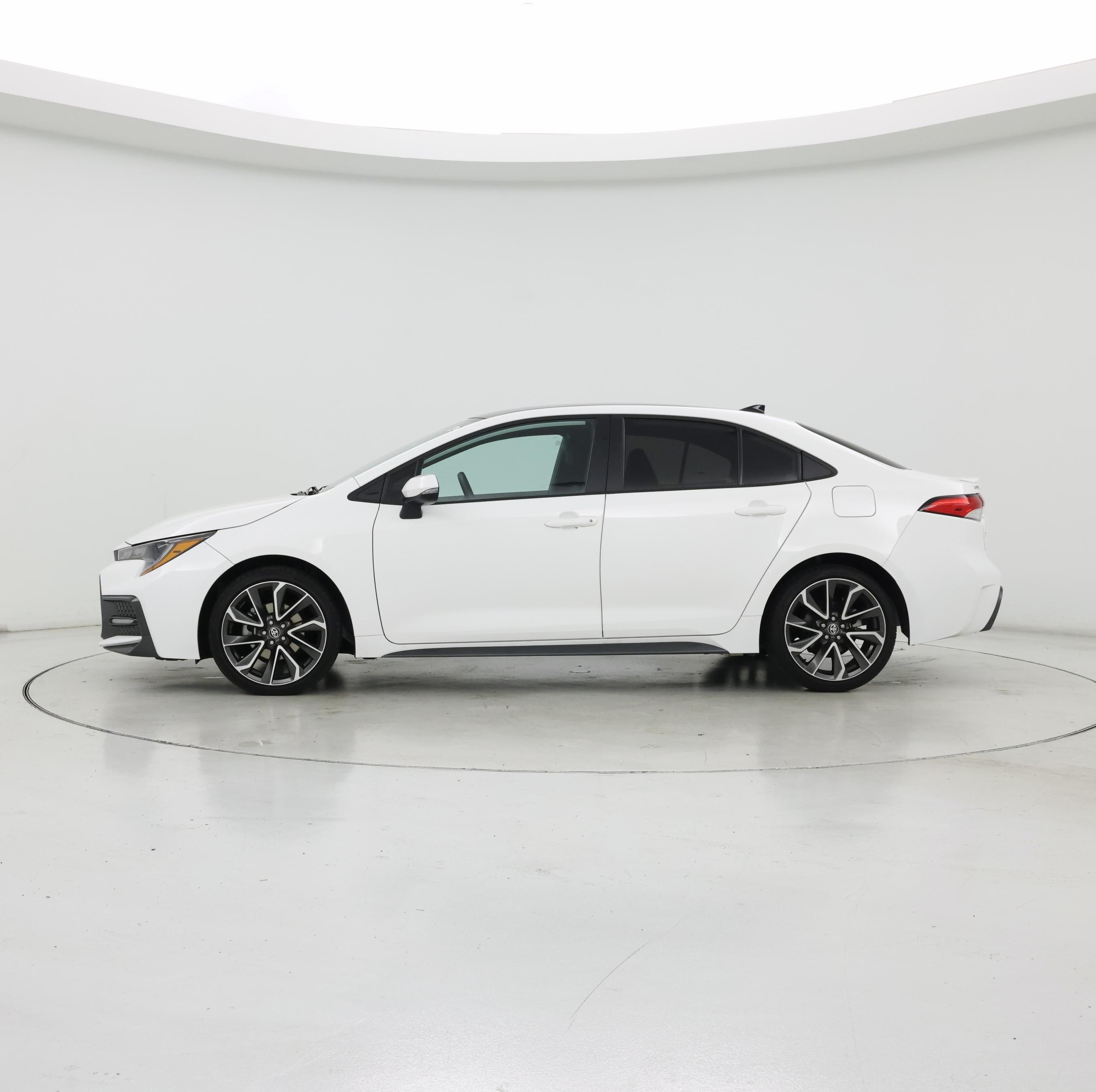 Thumbnail: 2022 Toyota Corolla - 3