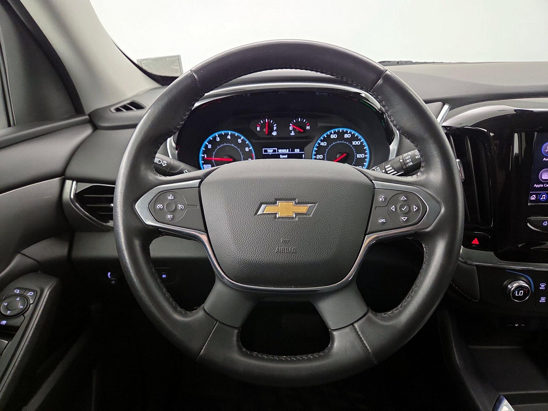 Thumbnail: 2021 Chevrolet Traverse - 10