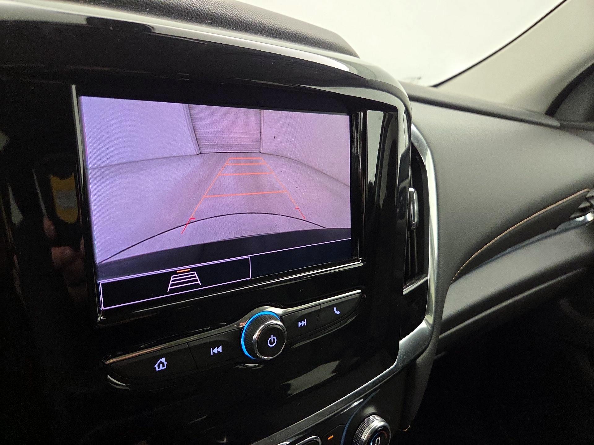 Thumbnail: 2021 Chevrolet Traverse - 14