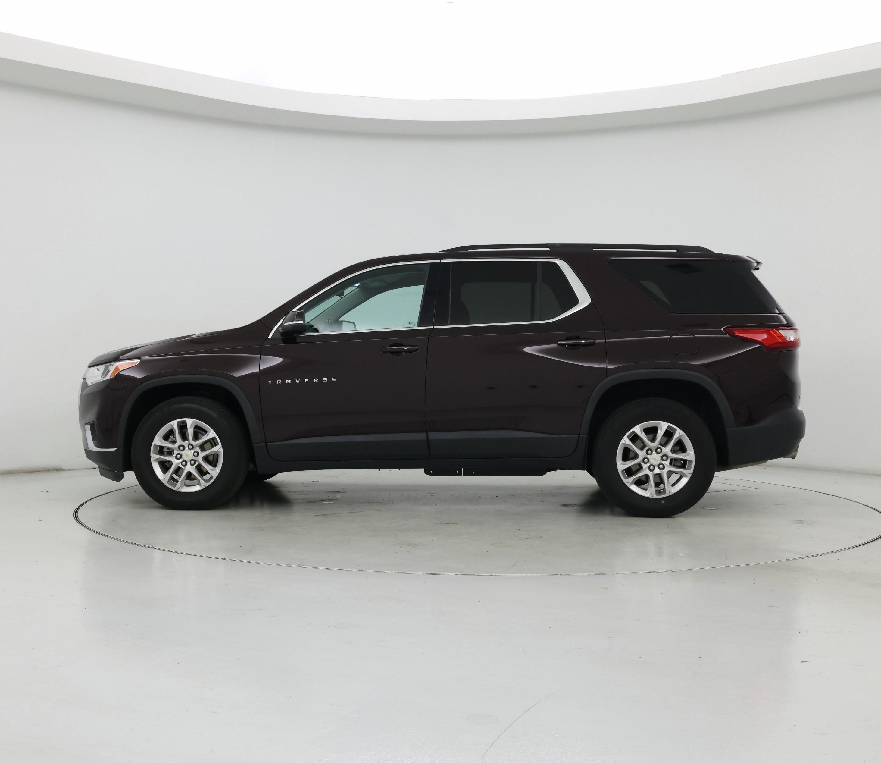 Thumbnail: 2021 Chevrolet Traverse - 3