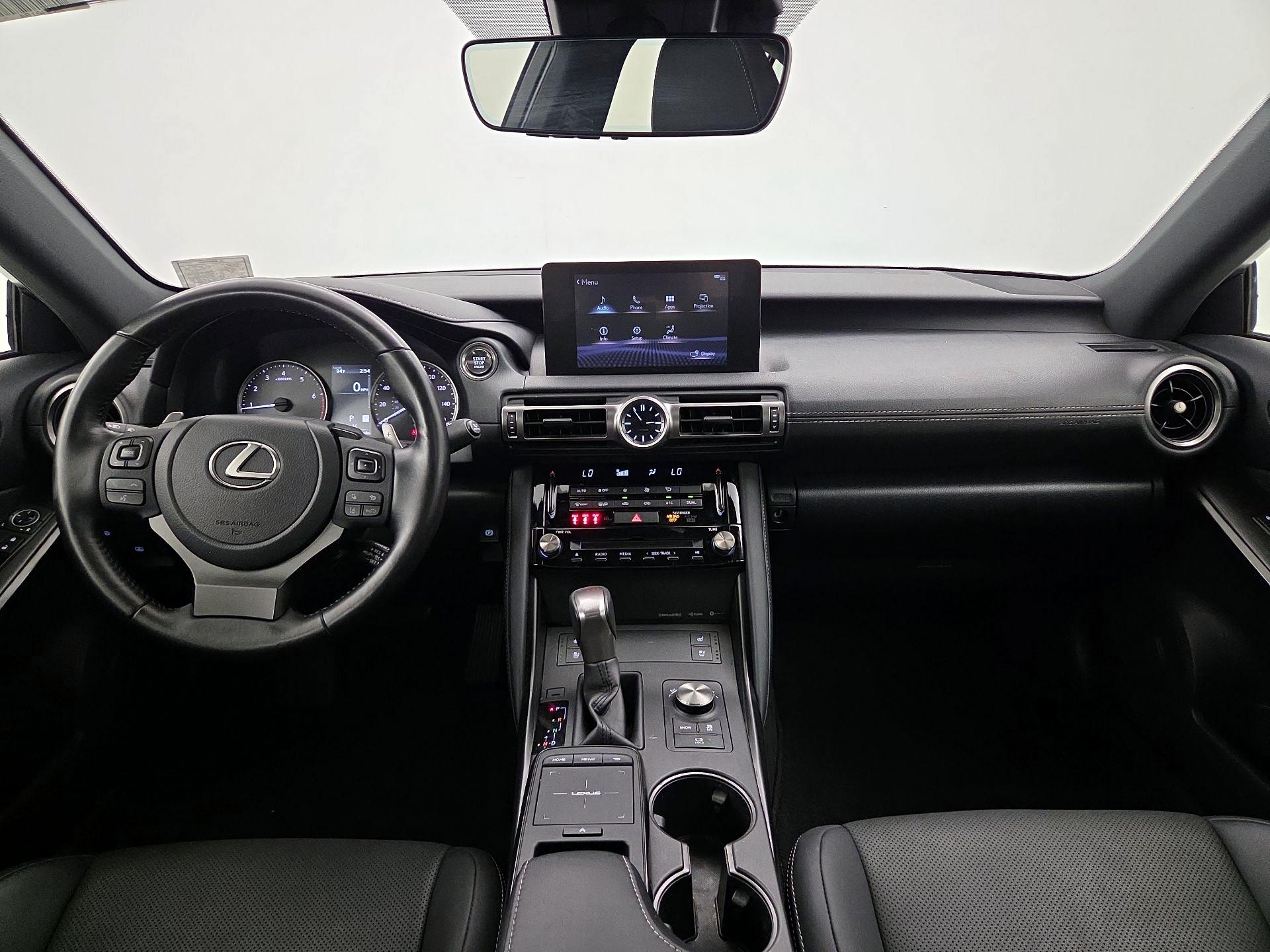 Thumbnail: 2022 Lexus IS - 9