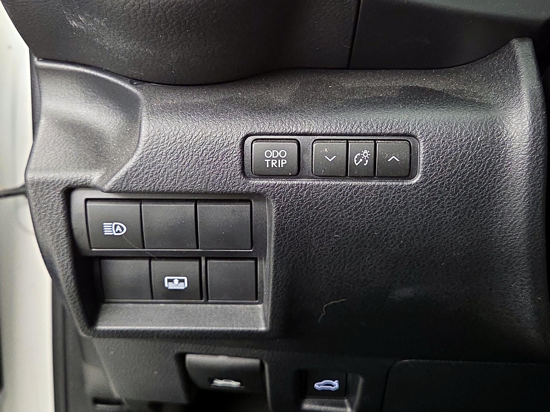 Thumbnail: 2022 Lexus IS - 13