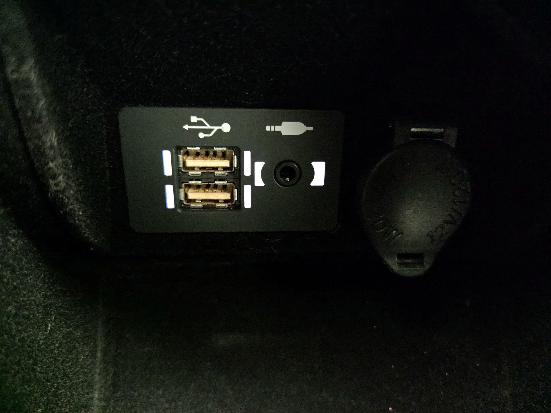 Thumbnail: 2022 Lexus IS - 18