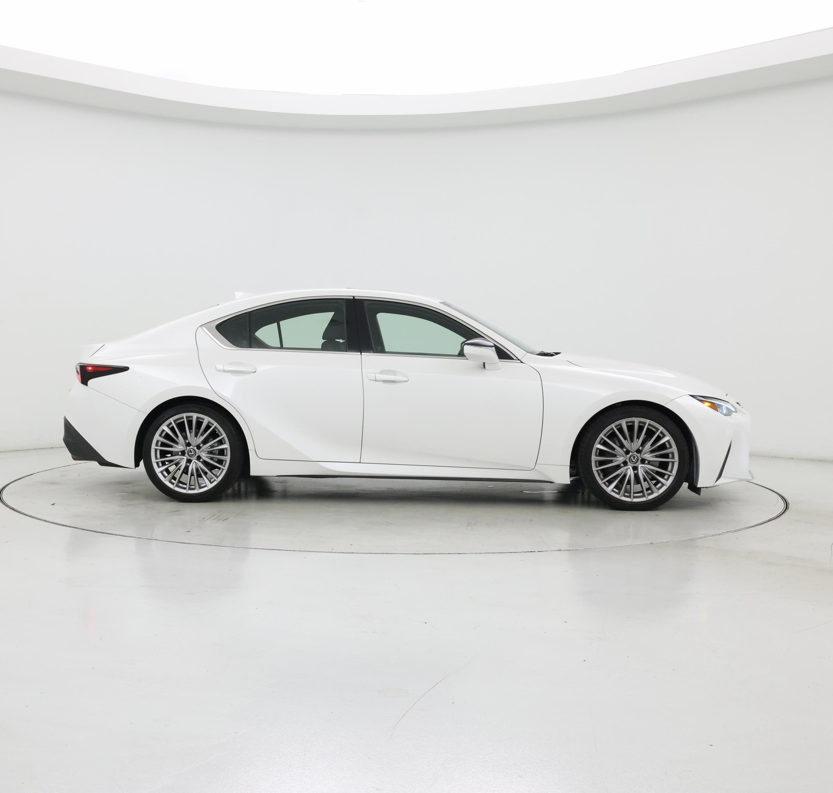 Thumbnail: 2022 Lexus IS - 7